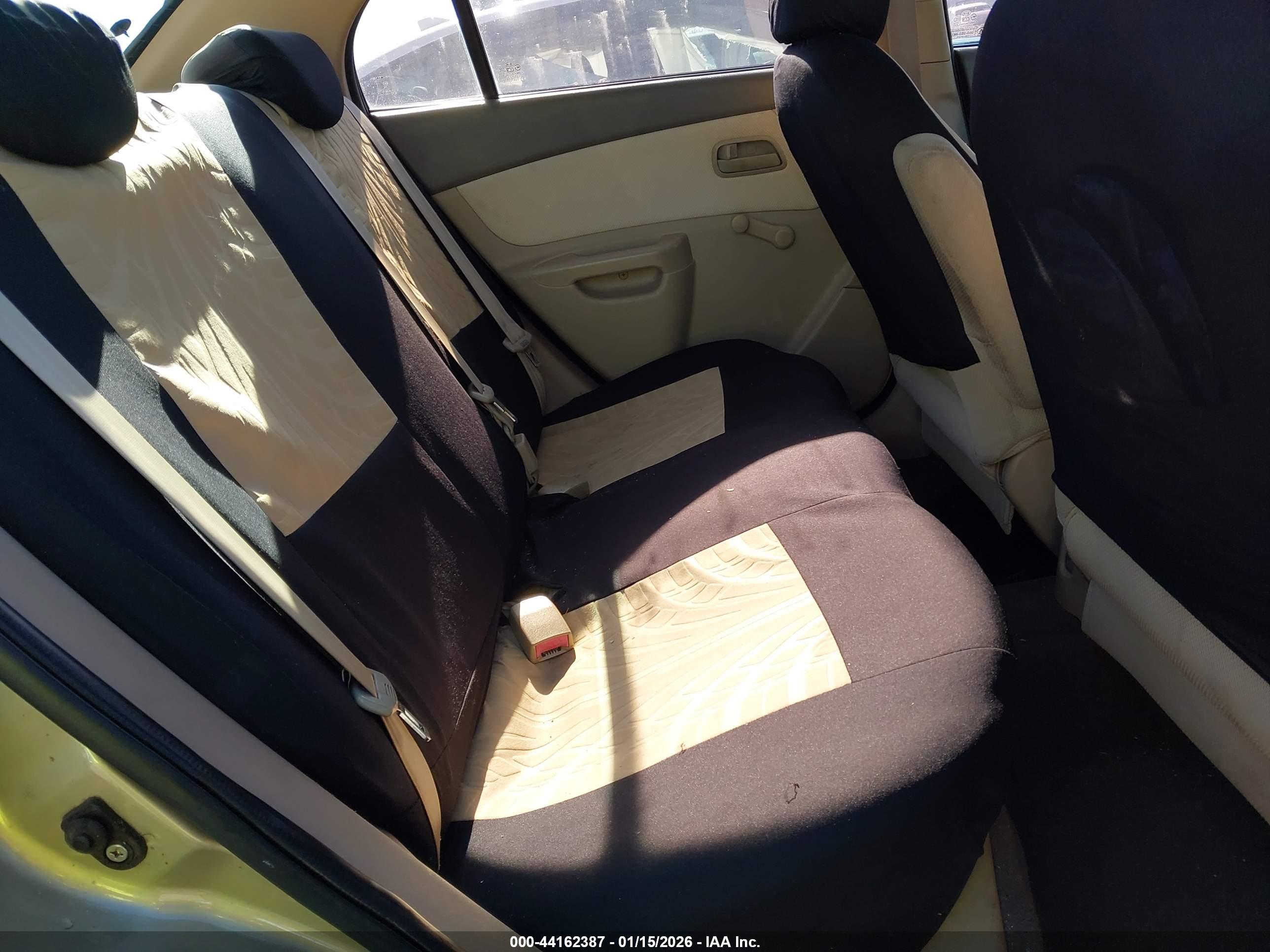 KIA RIO image 8