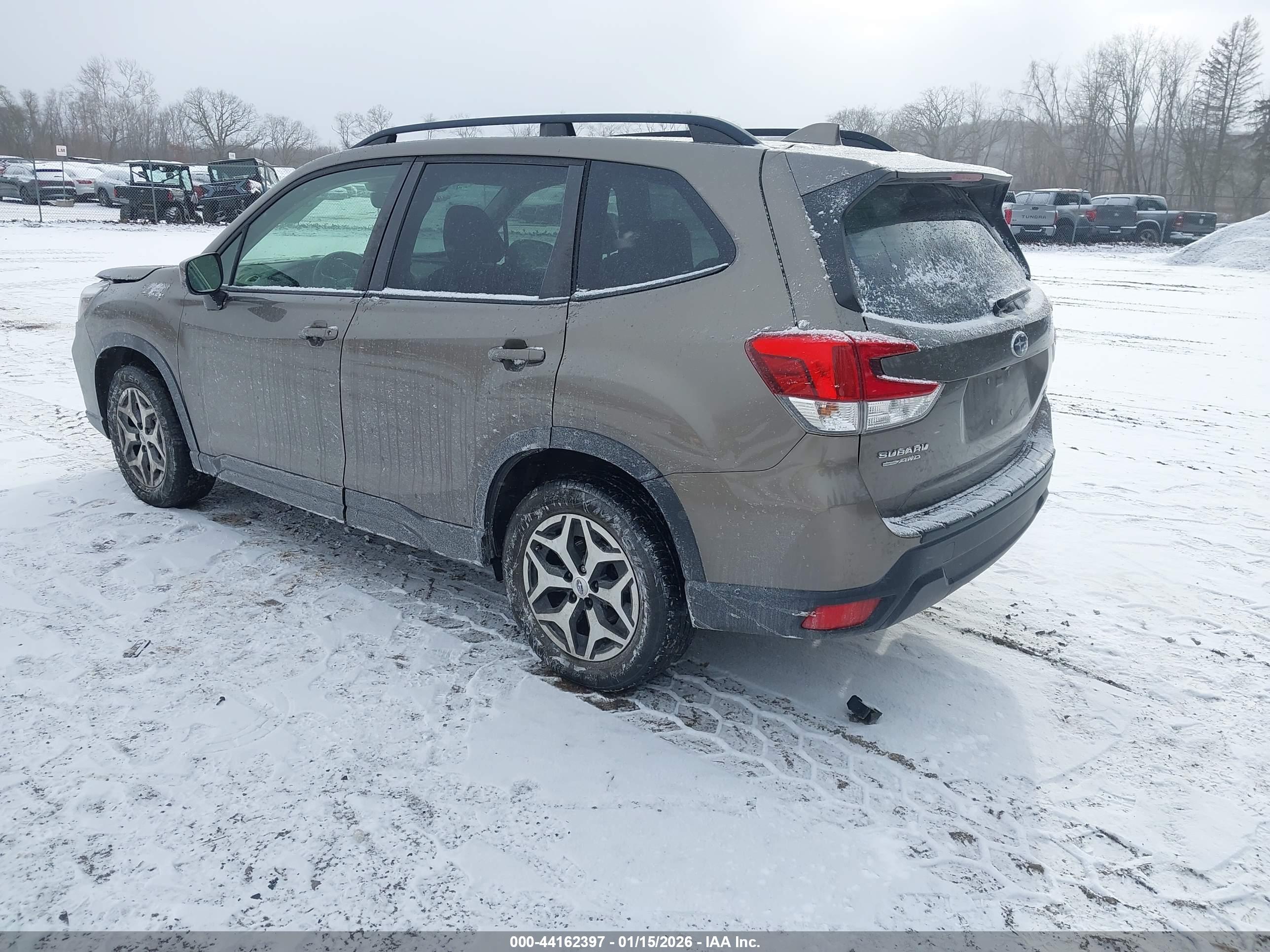 SUBARU FORESTER image 3