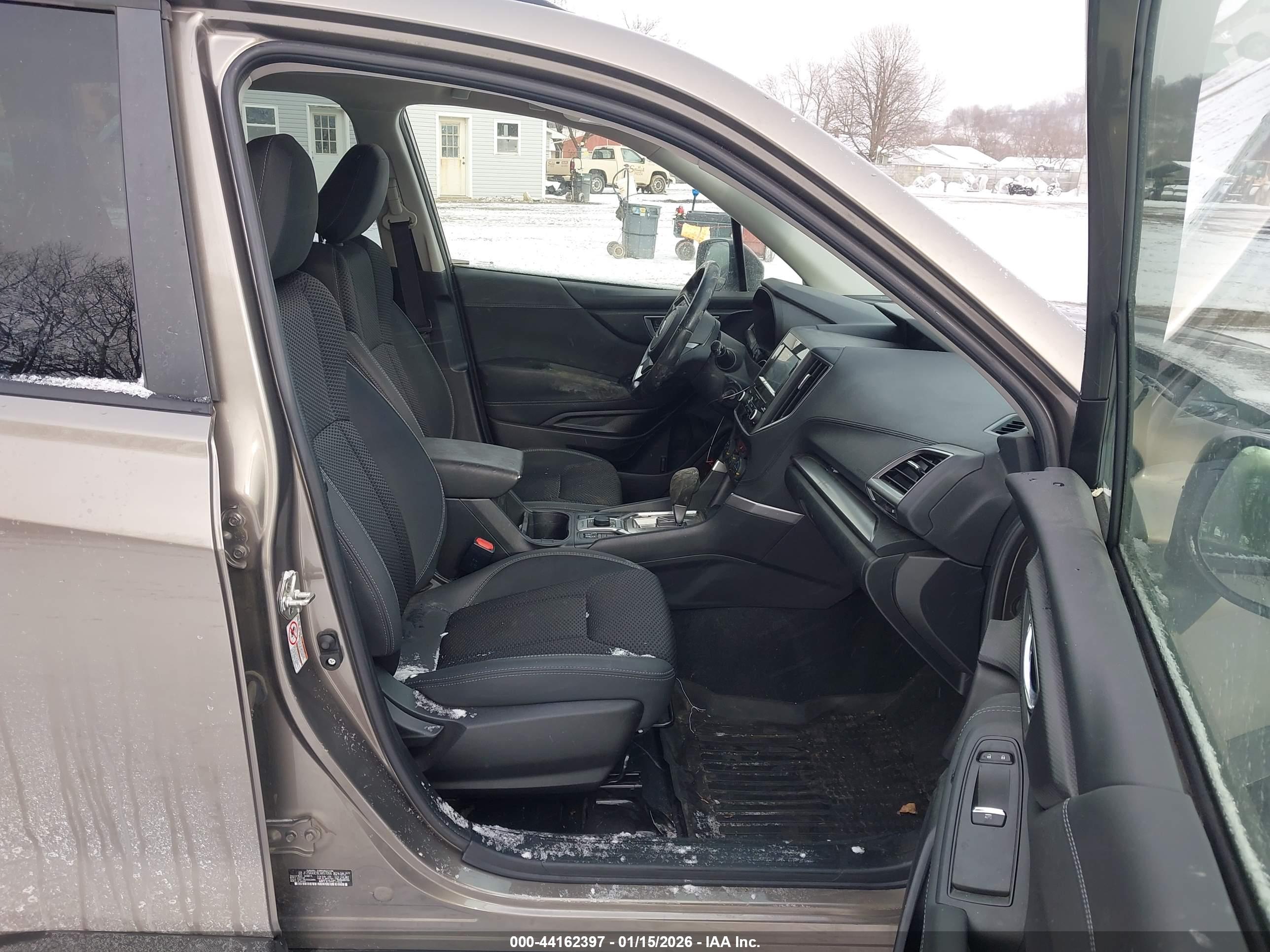 SUBARU FORESTER image 5