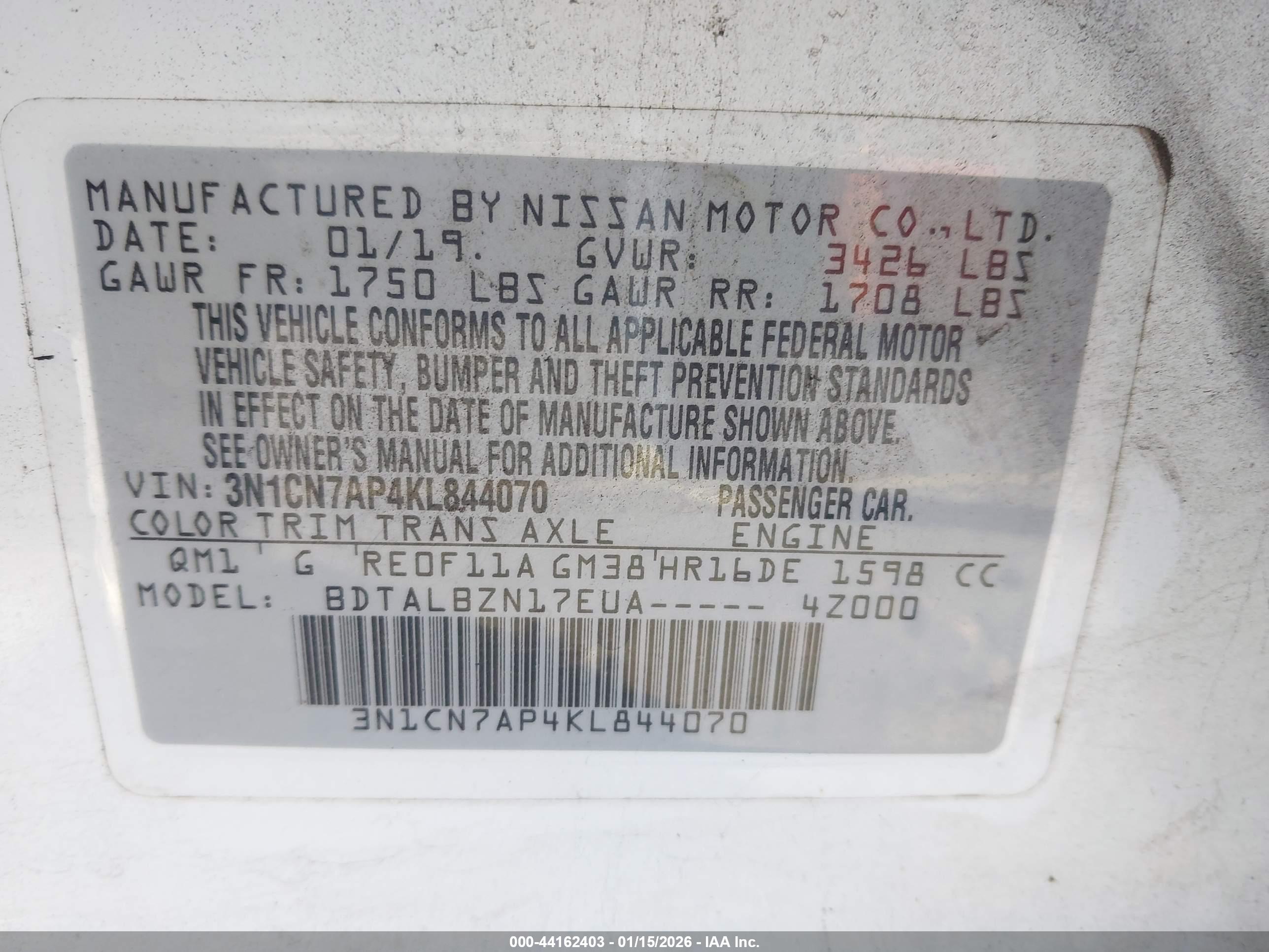 NISSAN VERSA image 9