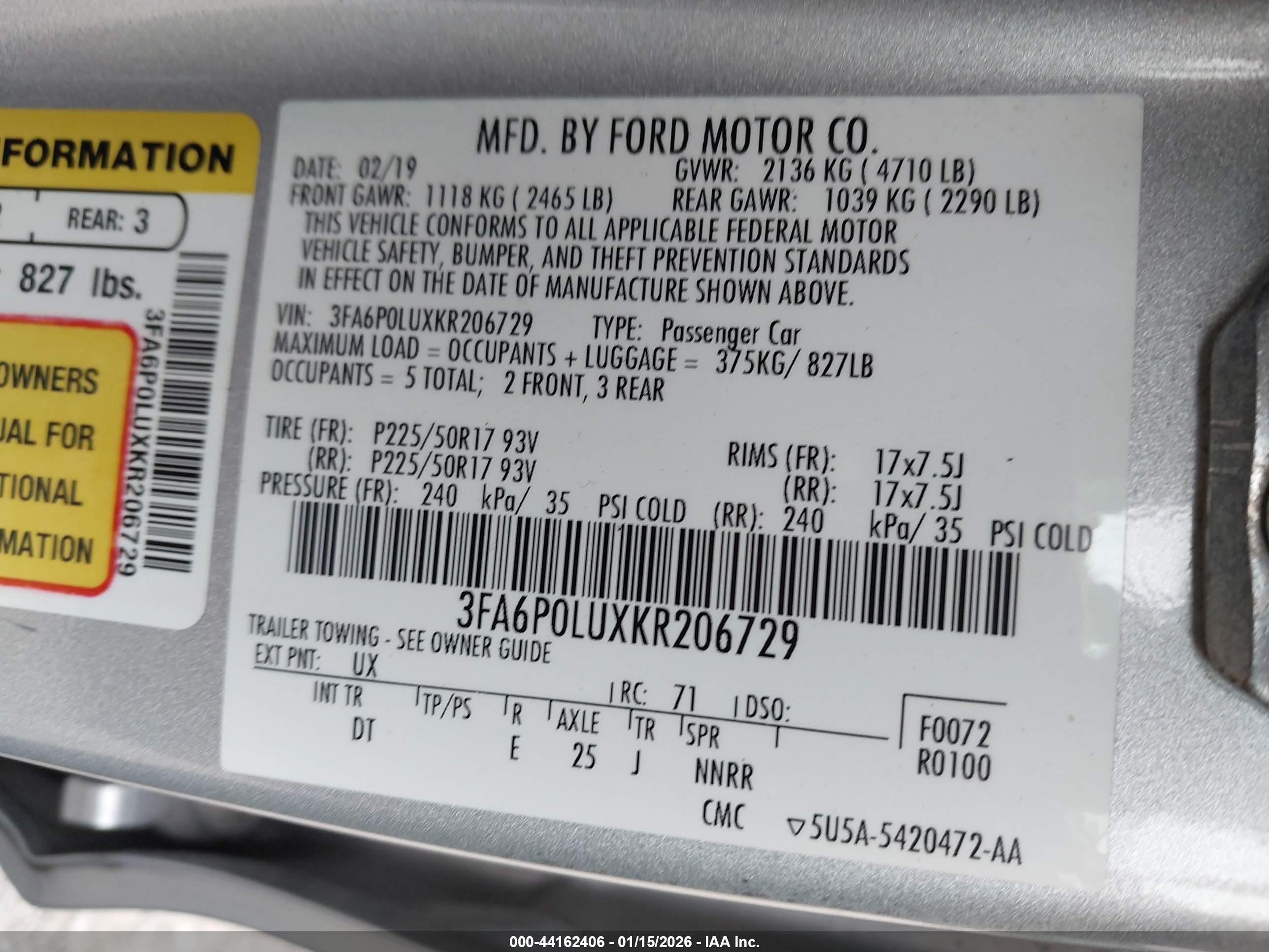 FORD FUSION image 9
