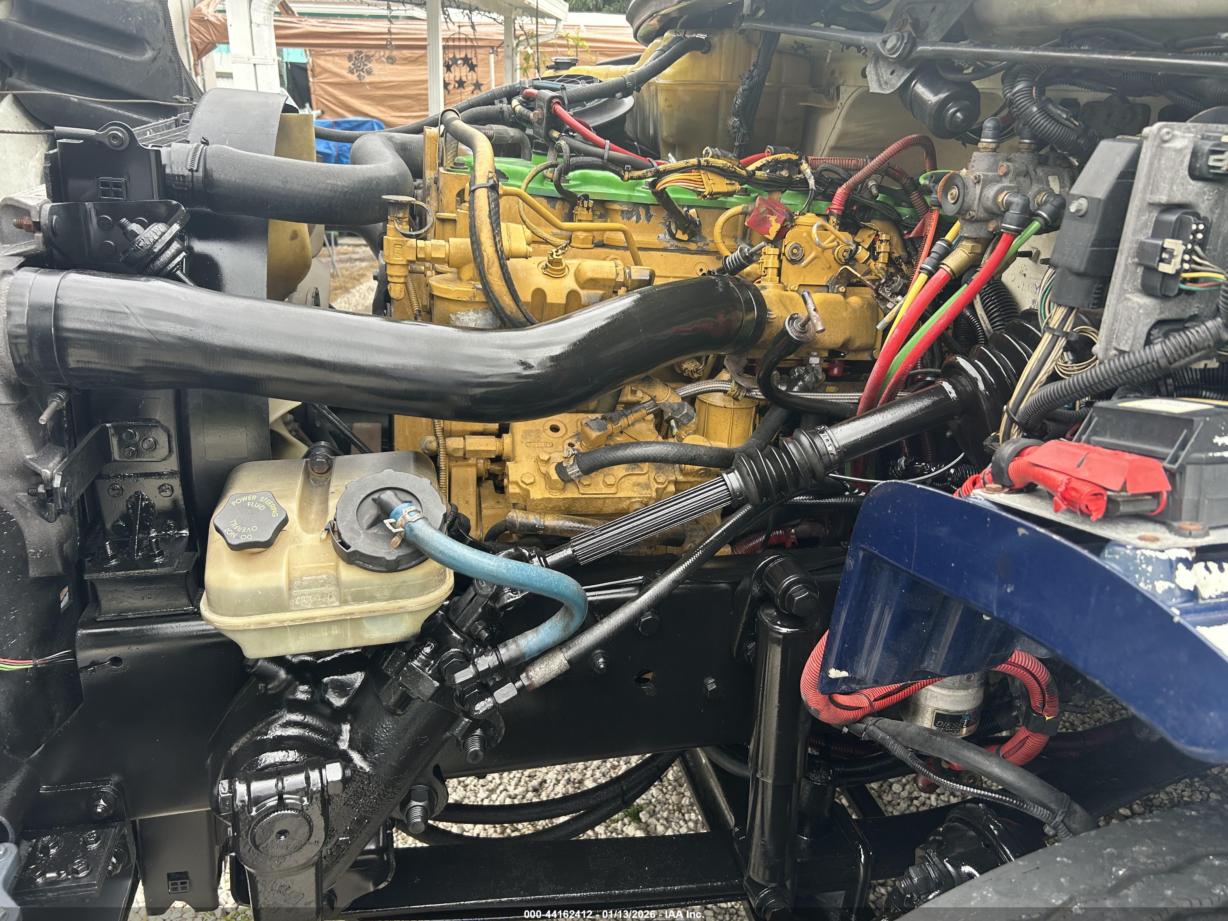 FREIGHTLINER M2 image 10