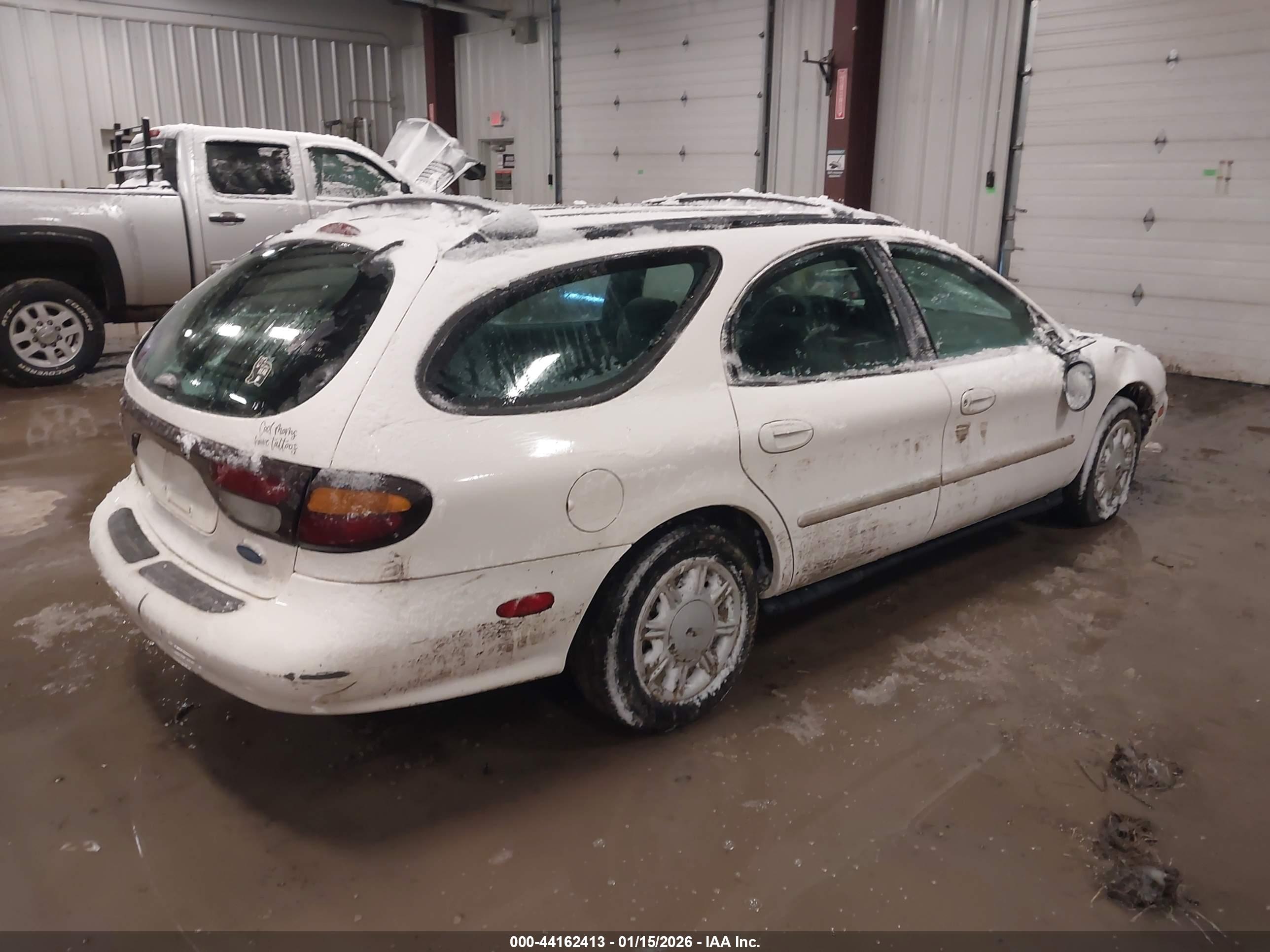 FORD TAURUS image 4