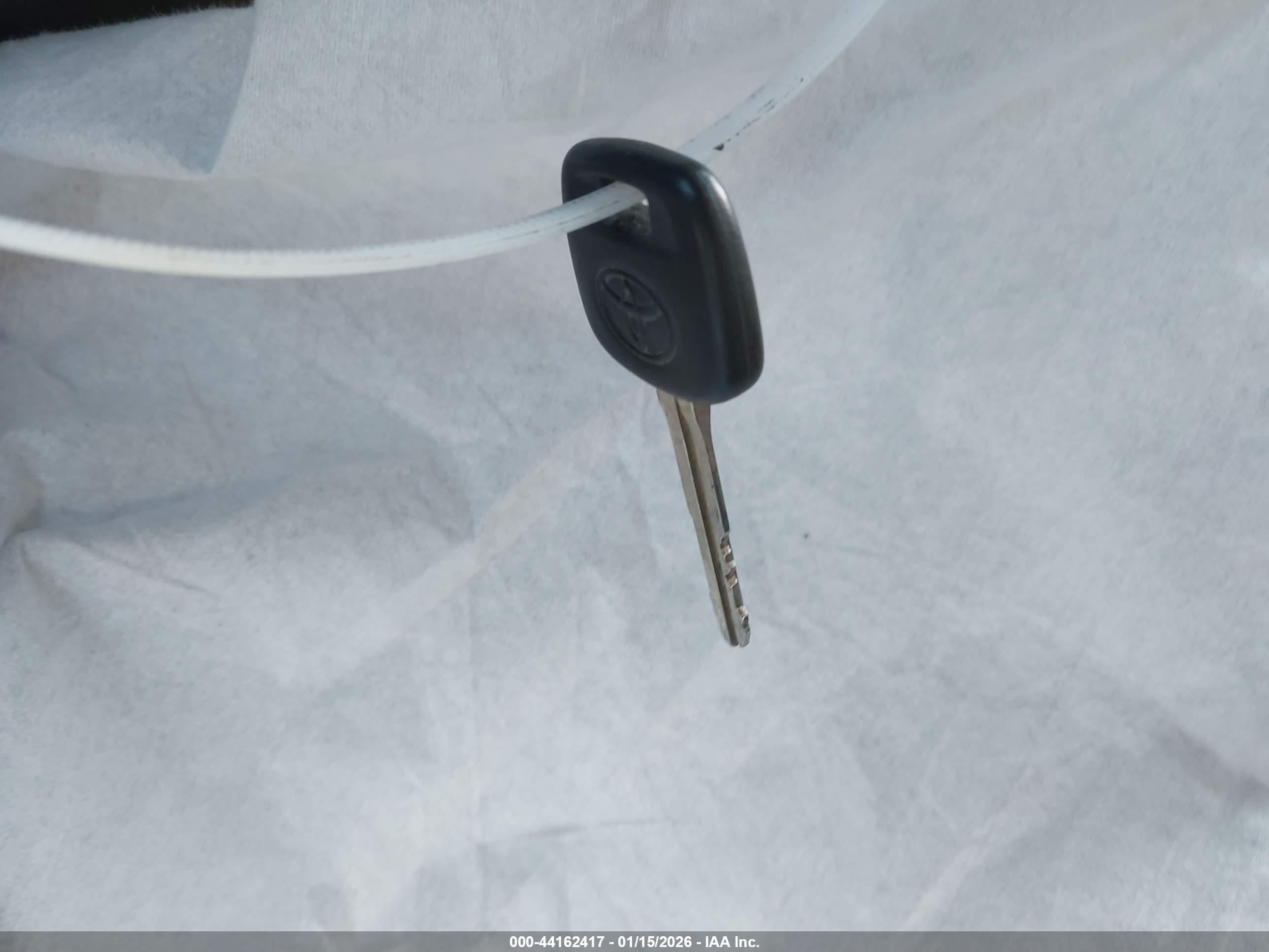 TOYOTA TACOMA image 11
