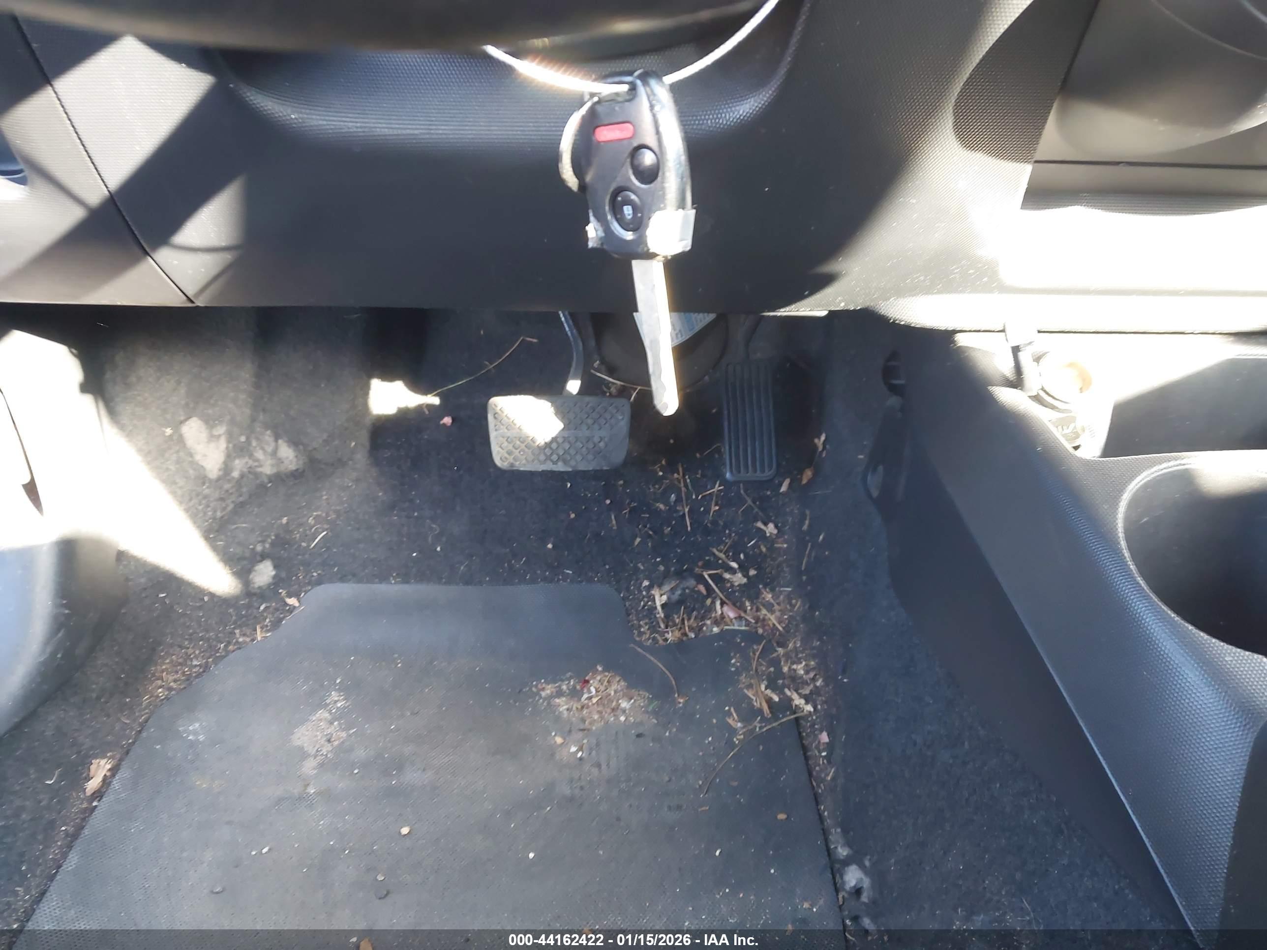 HONDA FIT image 11