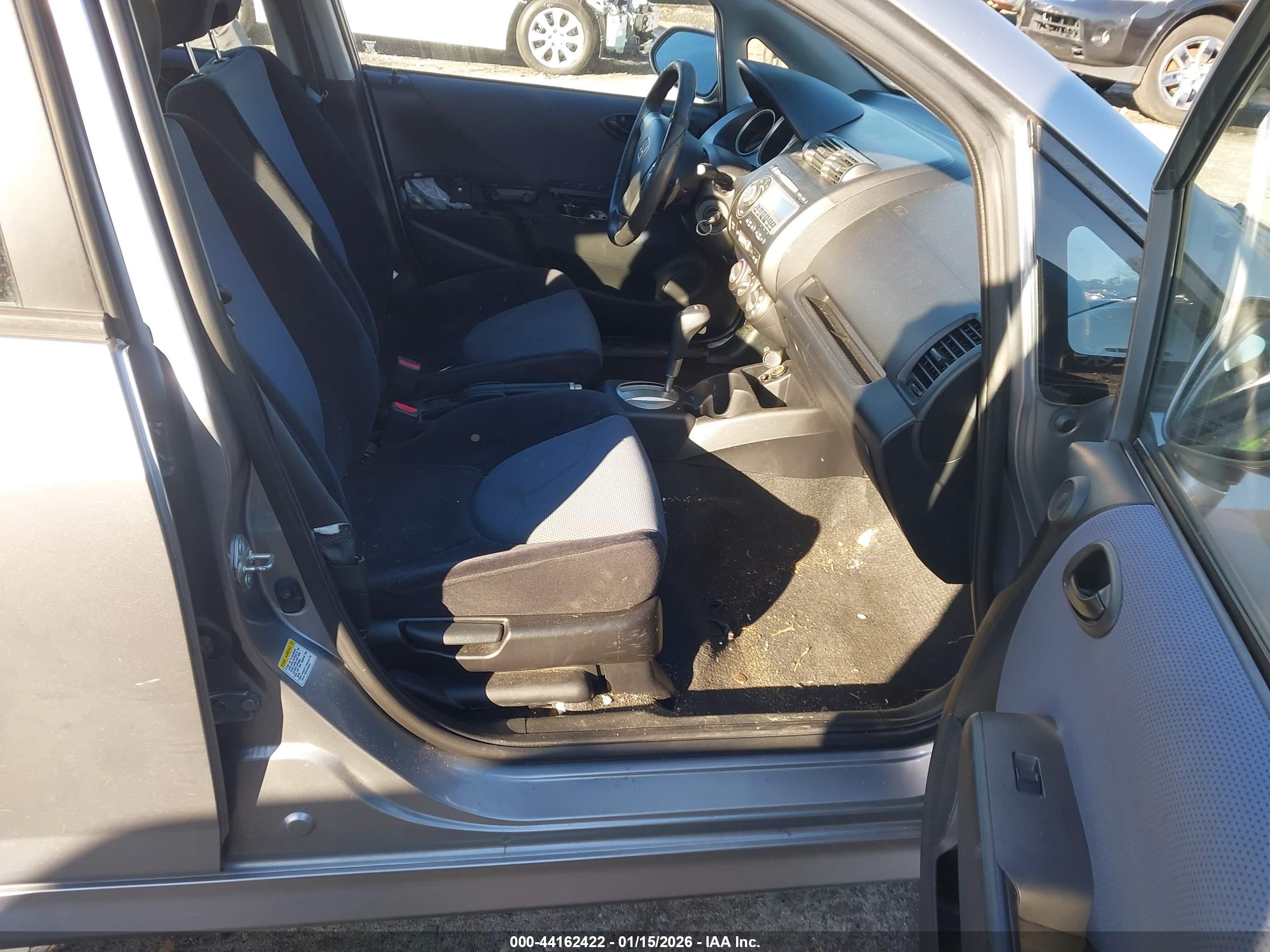 HONDA FIT image 5
