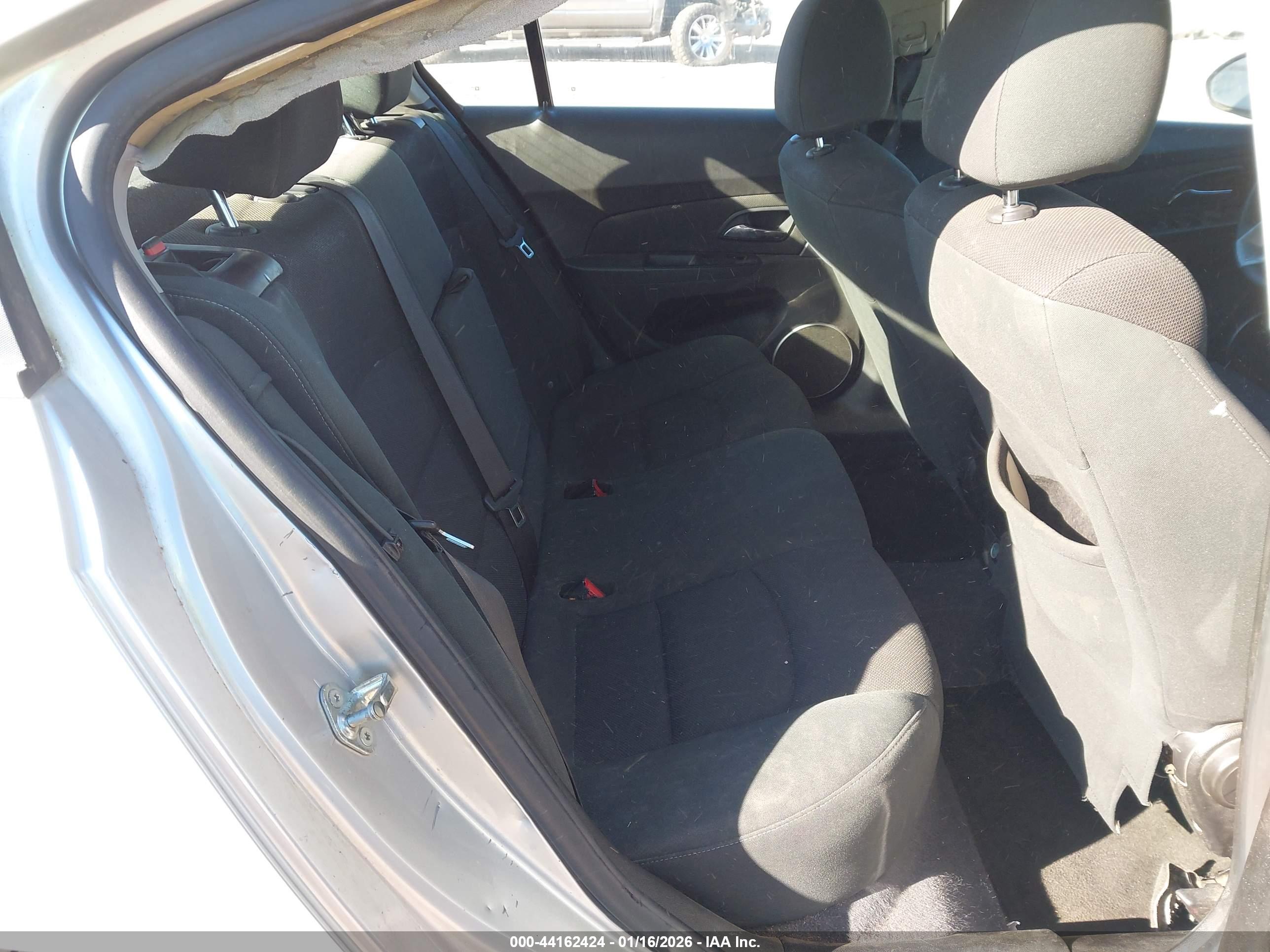 CHEVROLET CRUZE image 8