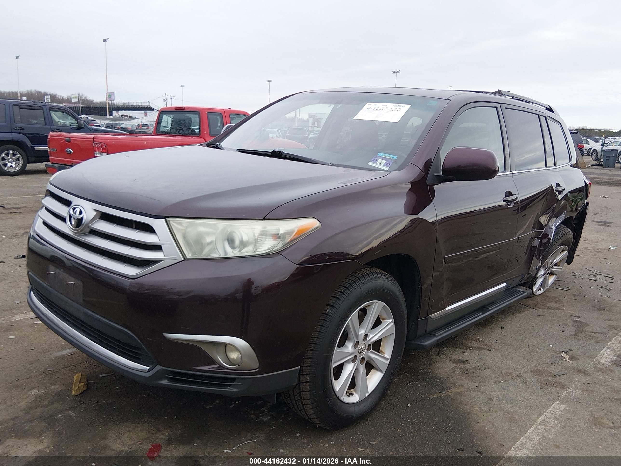 TOYOTA HIGHLANDER image 2