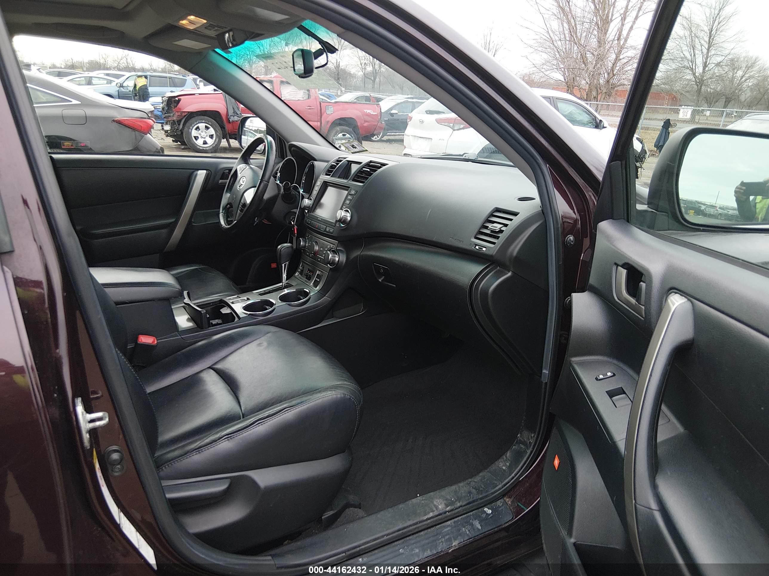 TOYOTA HIGHLANDER image 5