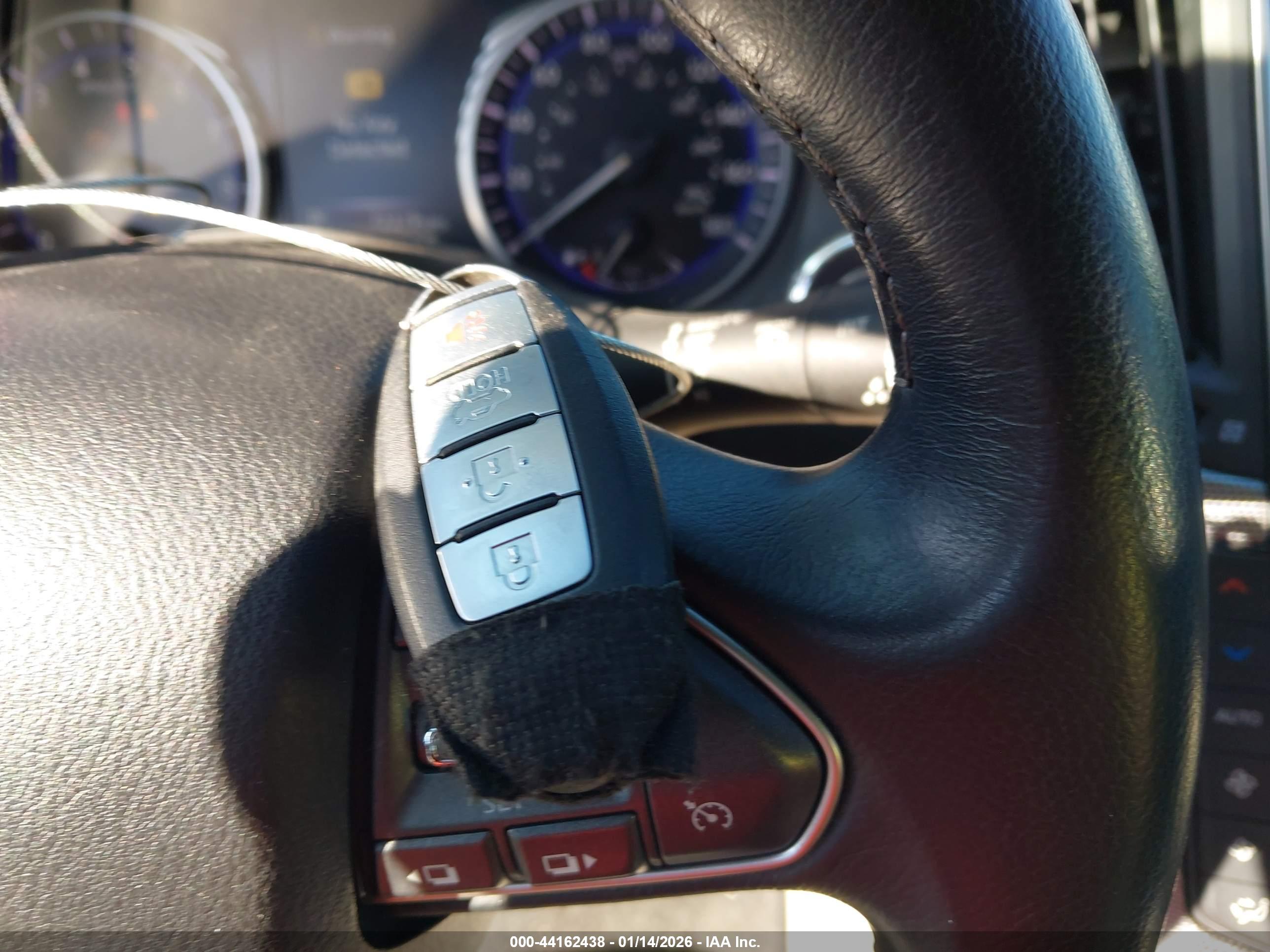 INFINITI Q50 image 11