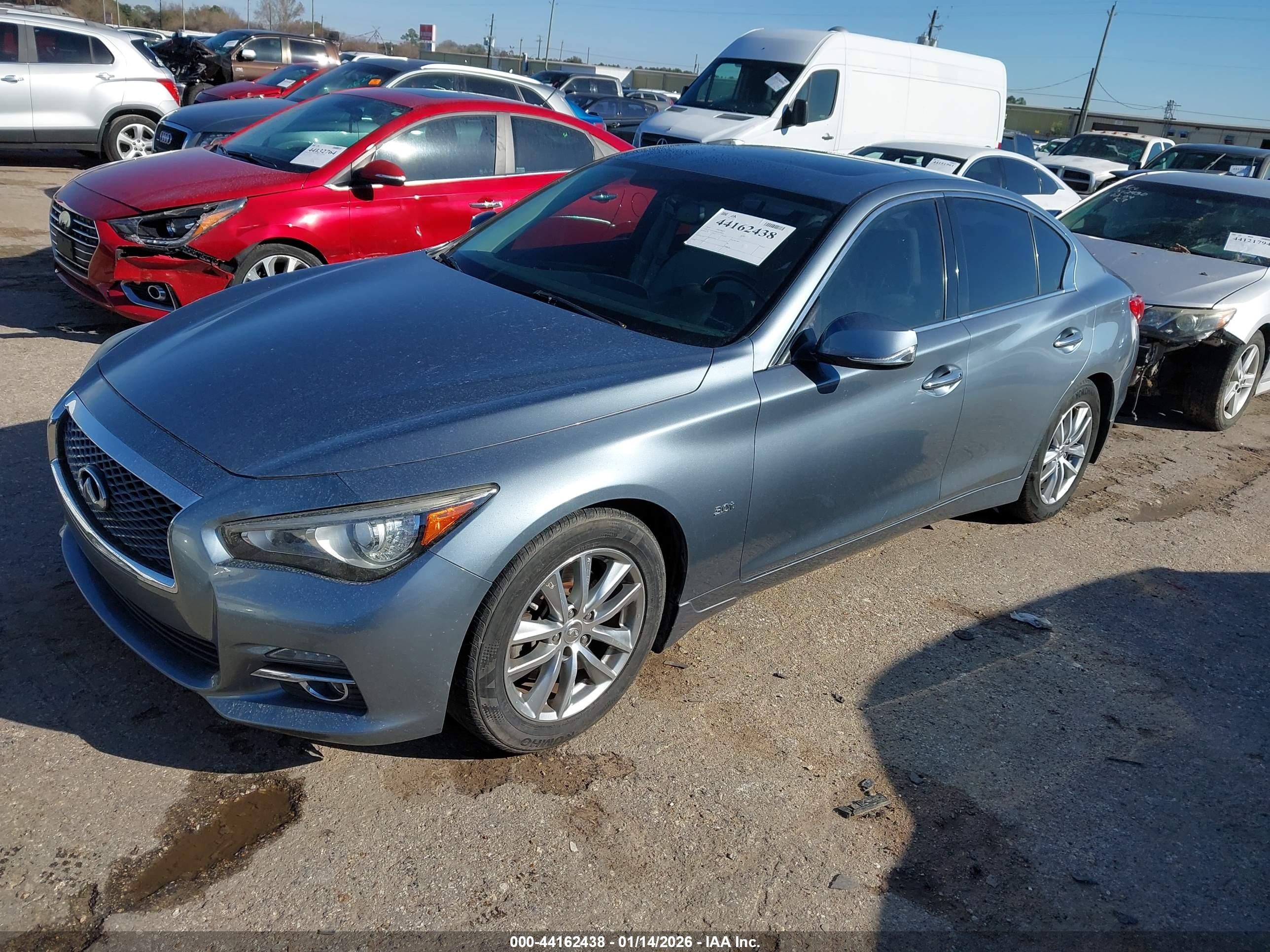 INFINITI Q50 image 2