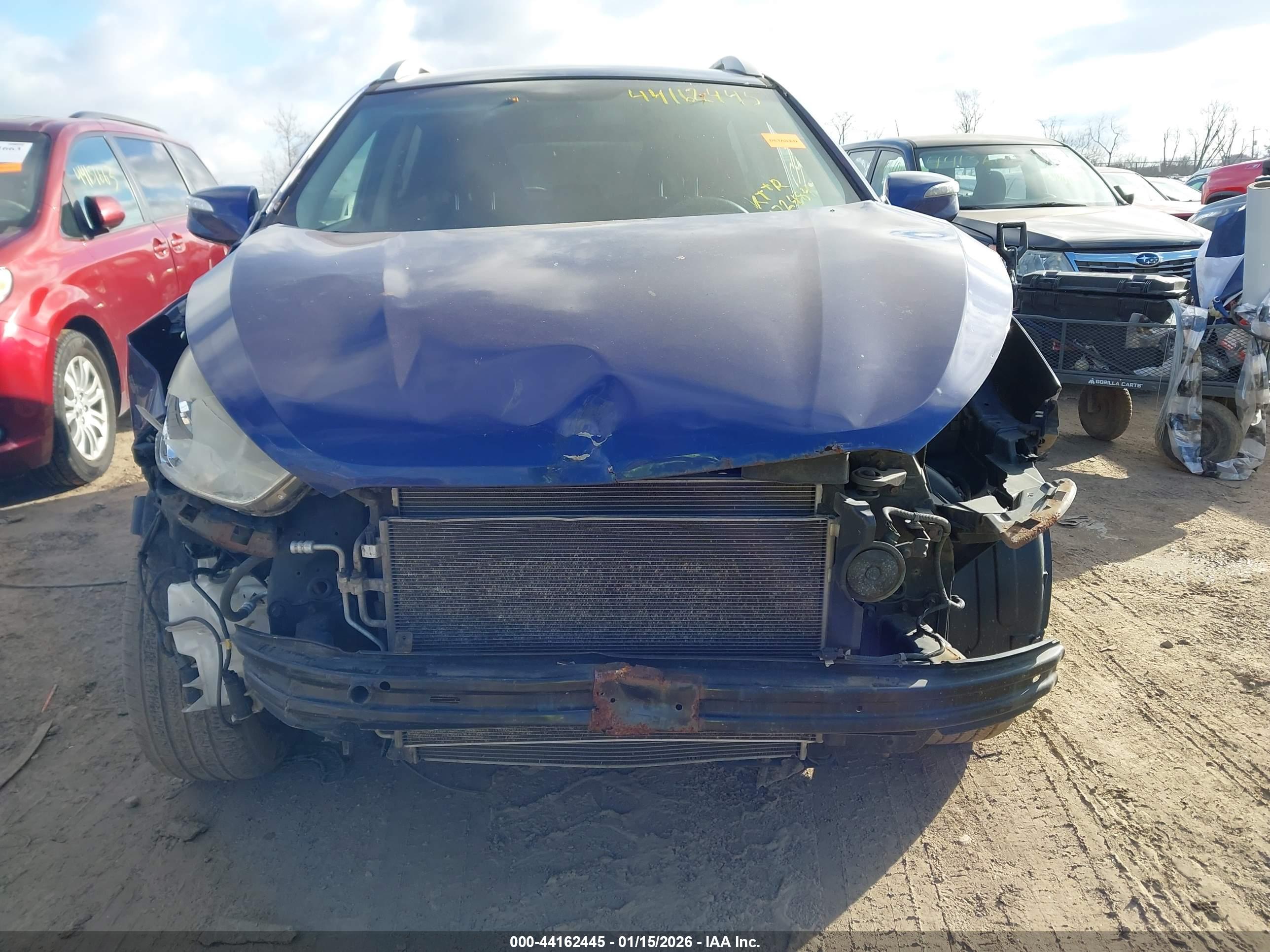 HYUNDAI TUCSON image 6