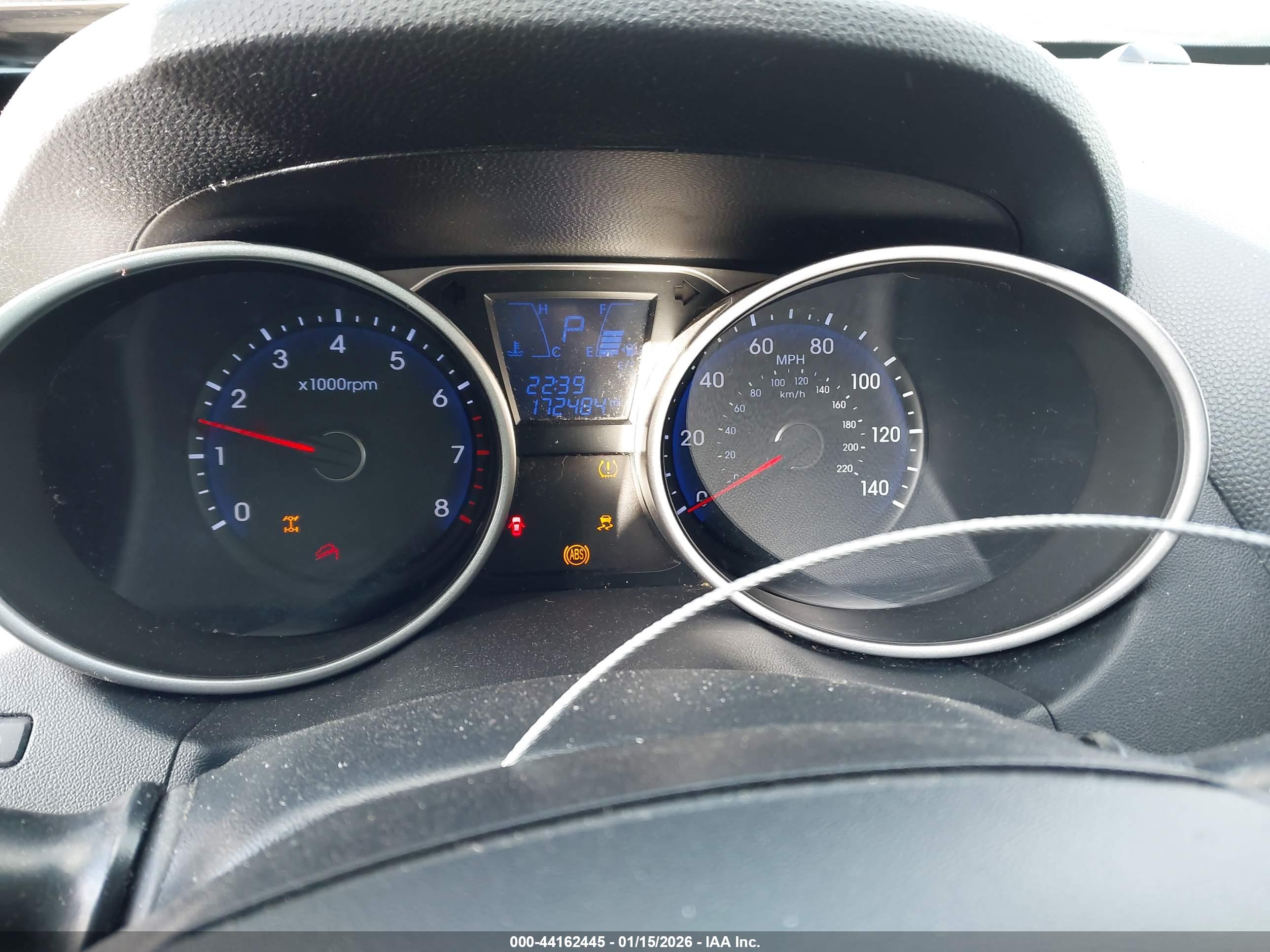 HYUNDAI TUCSON image 7
