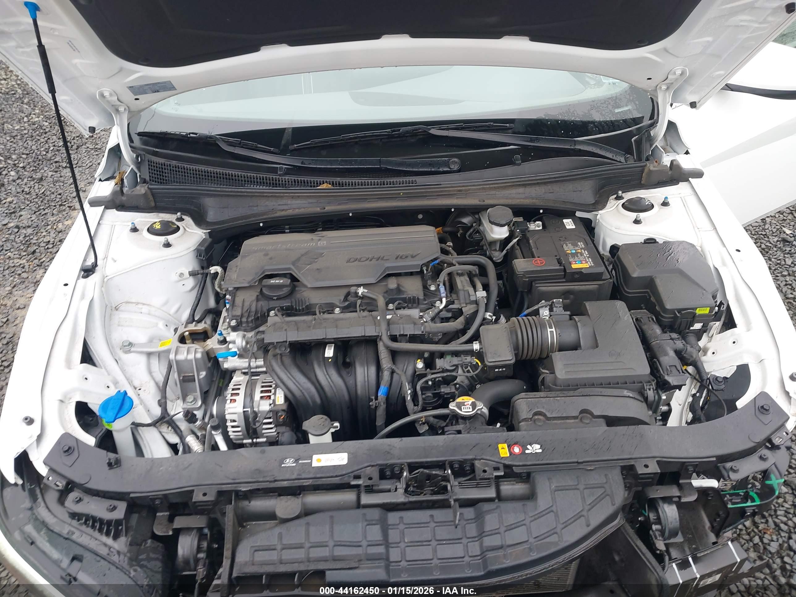 HYUNDAI ELANTRA image 10