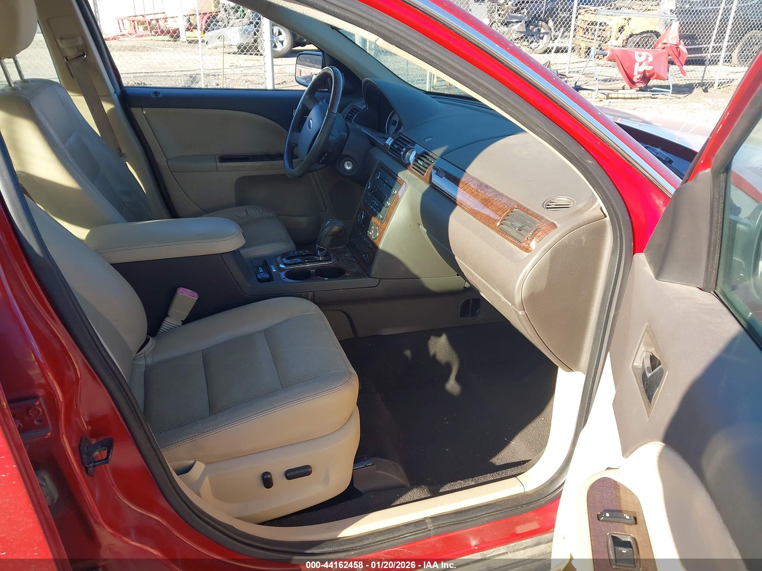 FORD TAURUS image 5