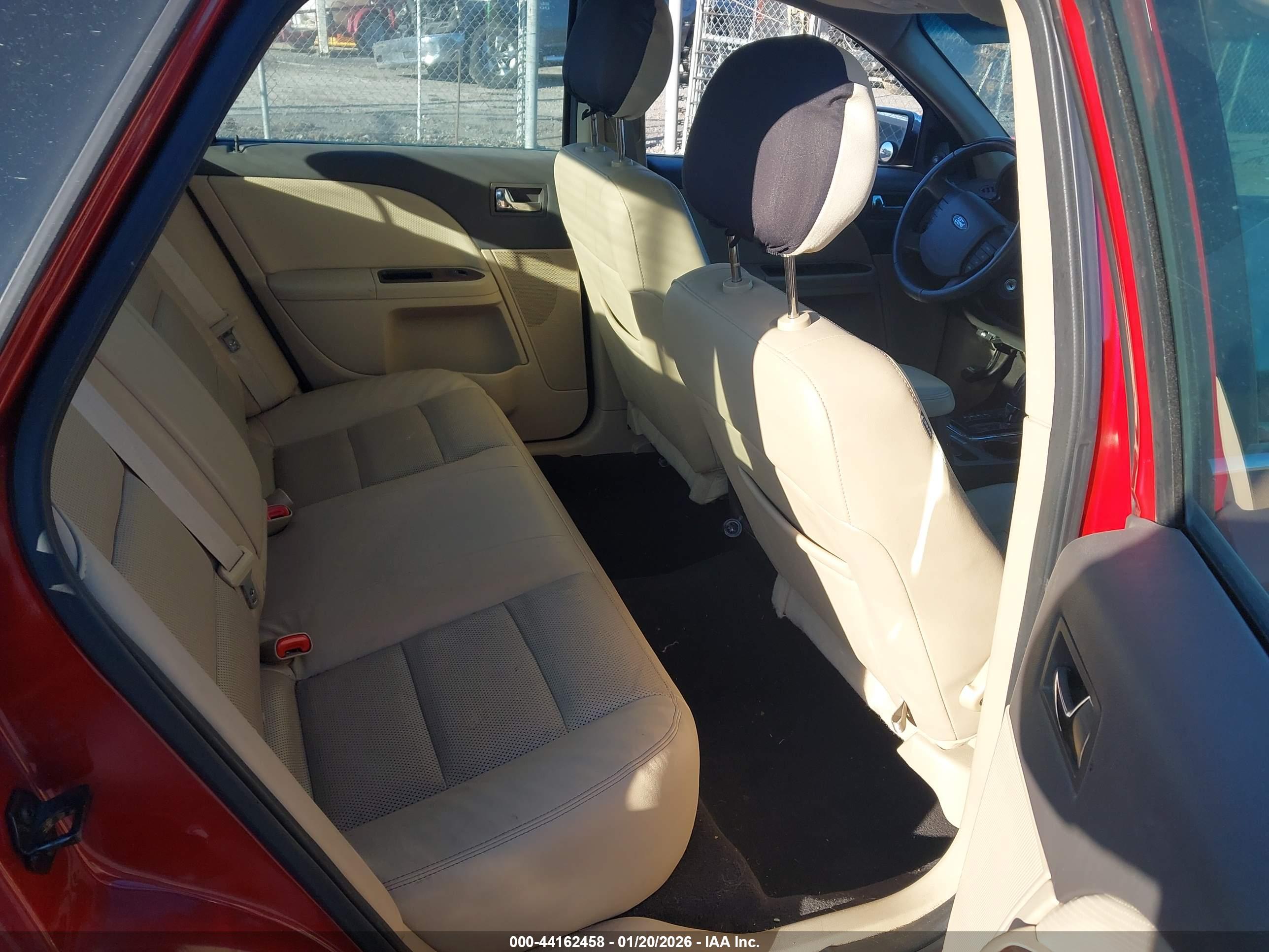 FORD TAURUS image 8