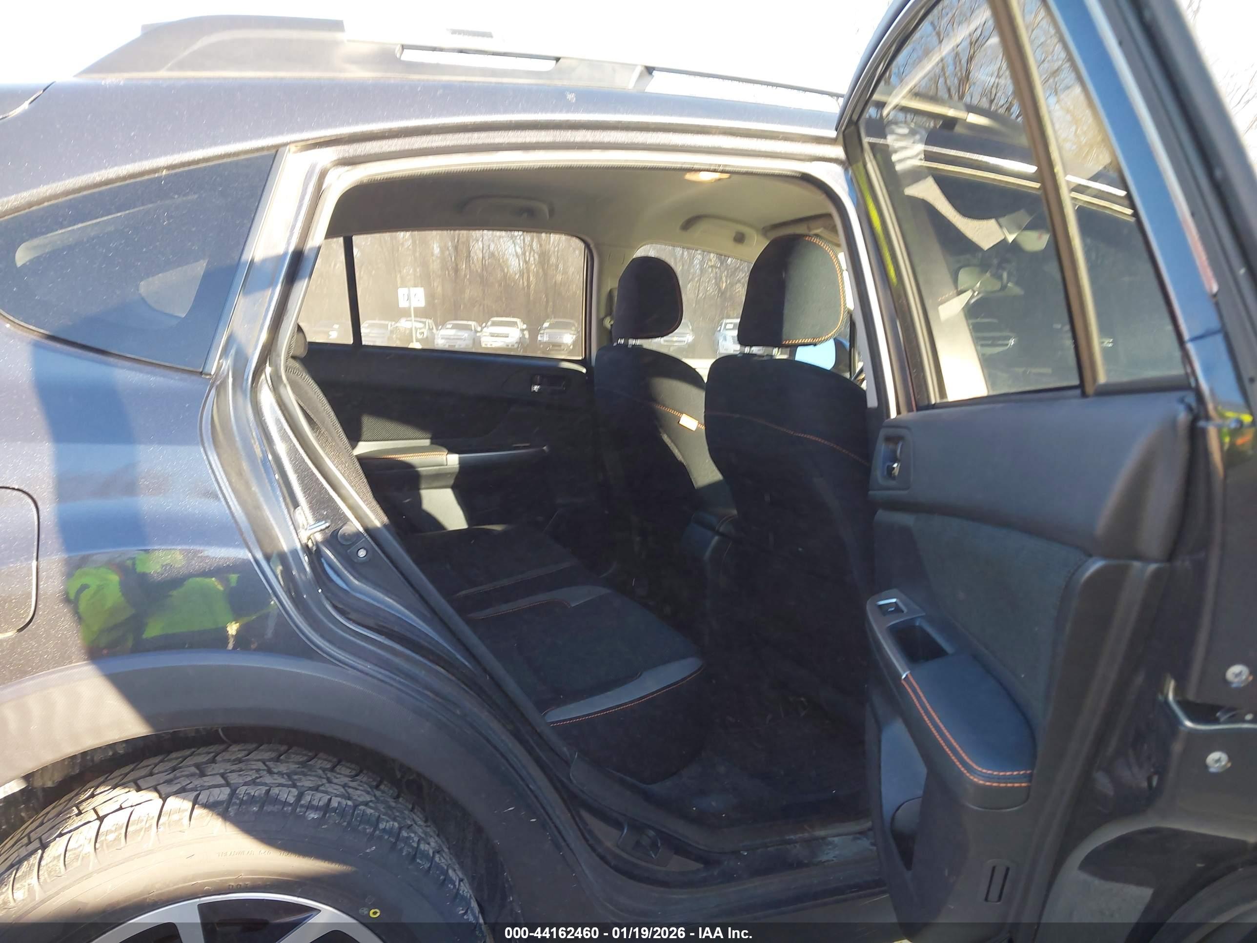 SUBARU CROSSTREK image 8
