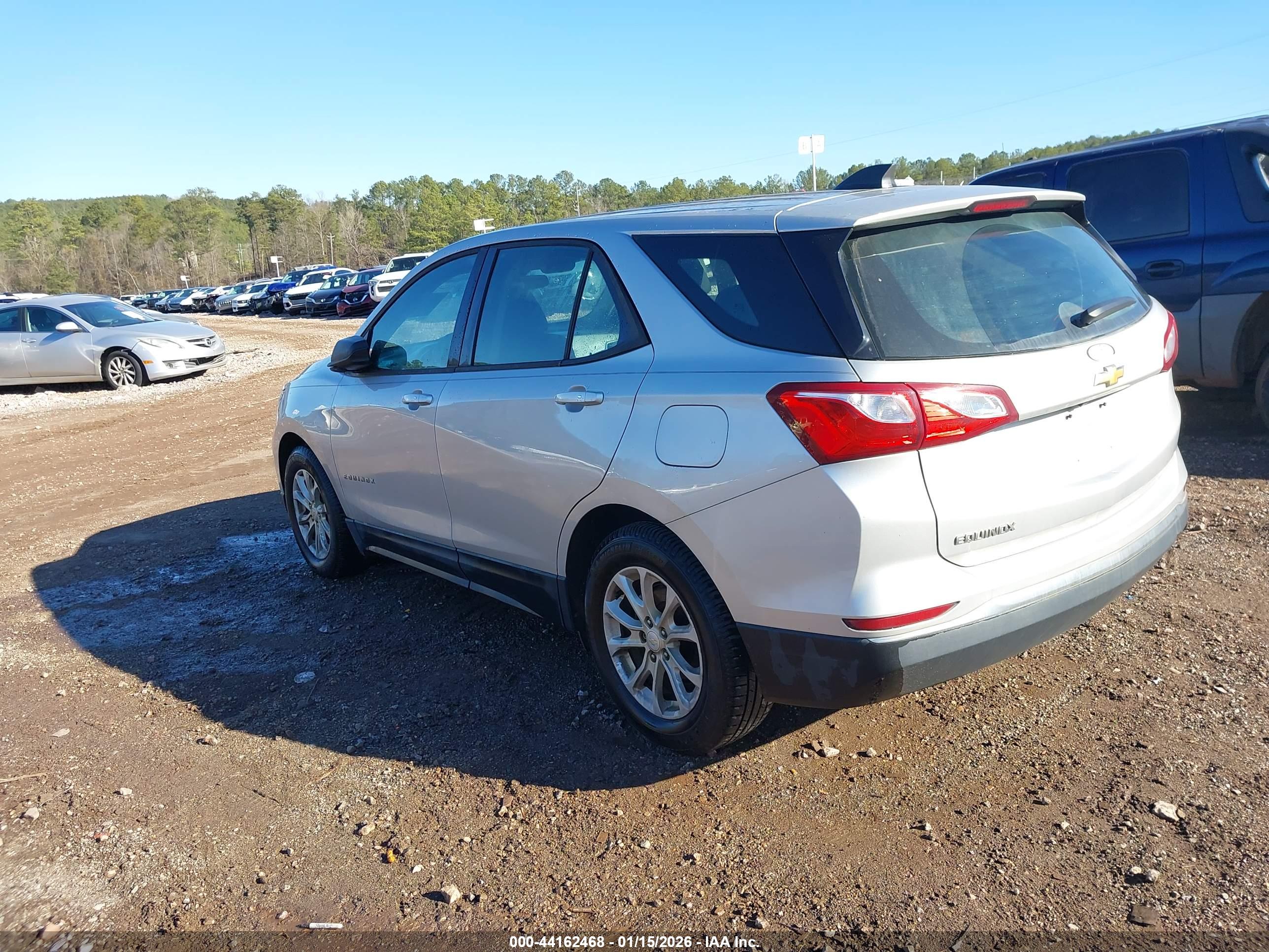 CHEVROLET EQUINOX image 3