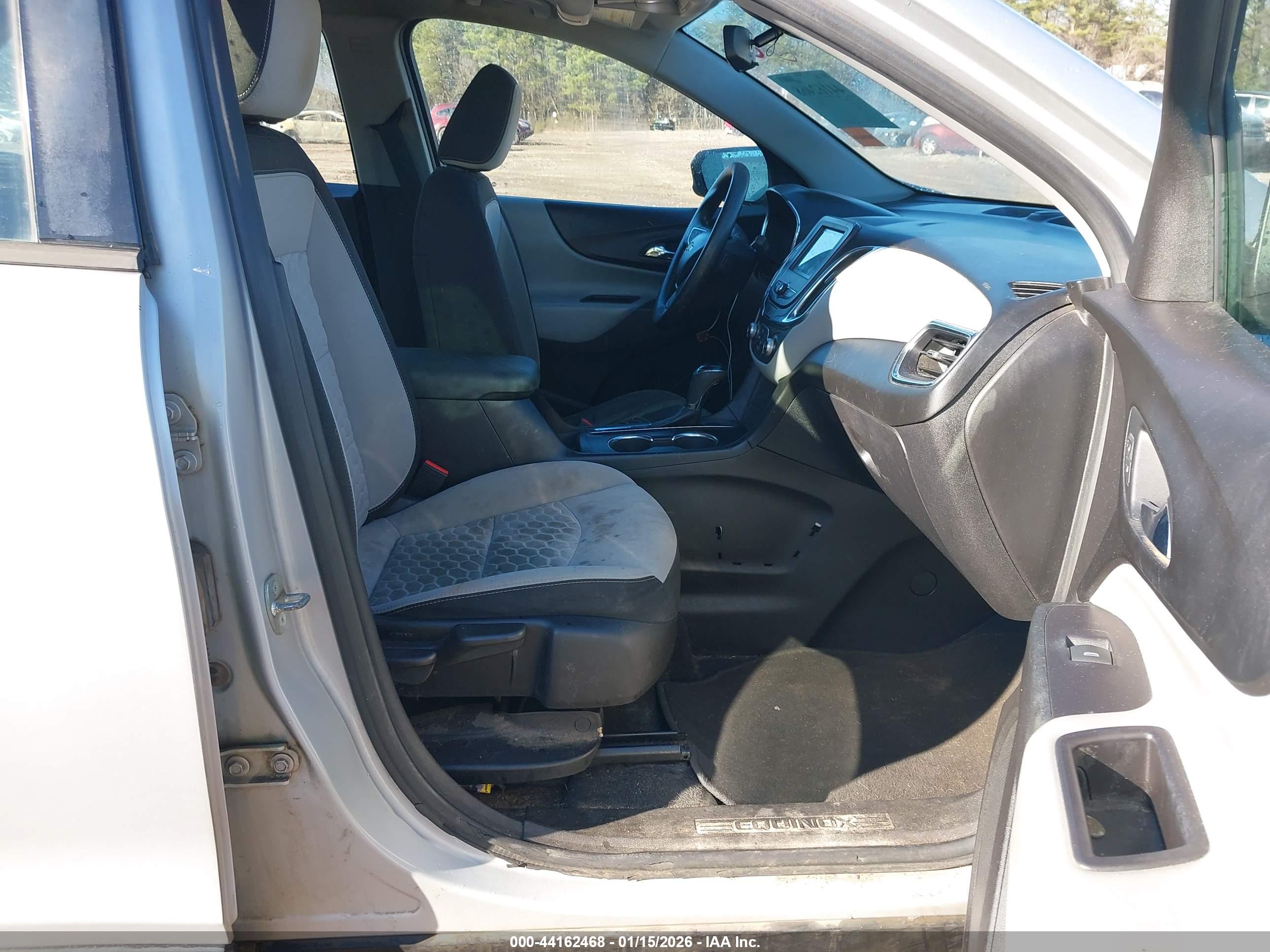 CHEVROLET EQUINOX image 5