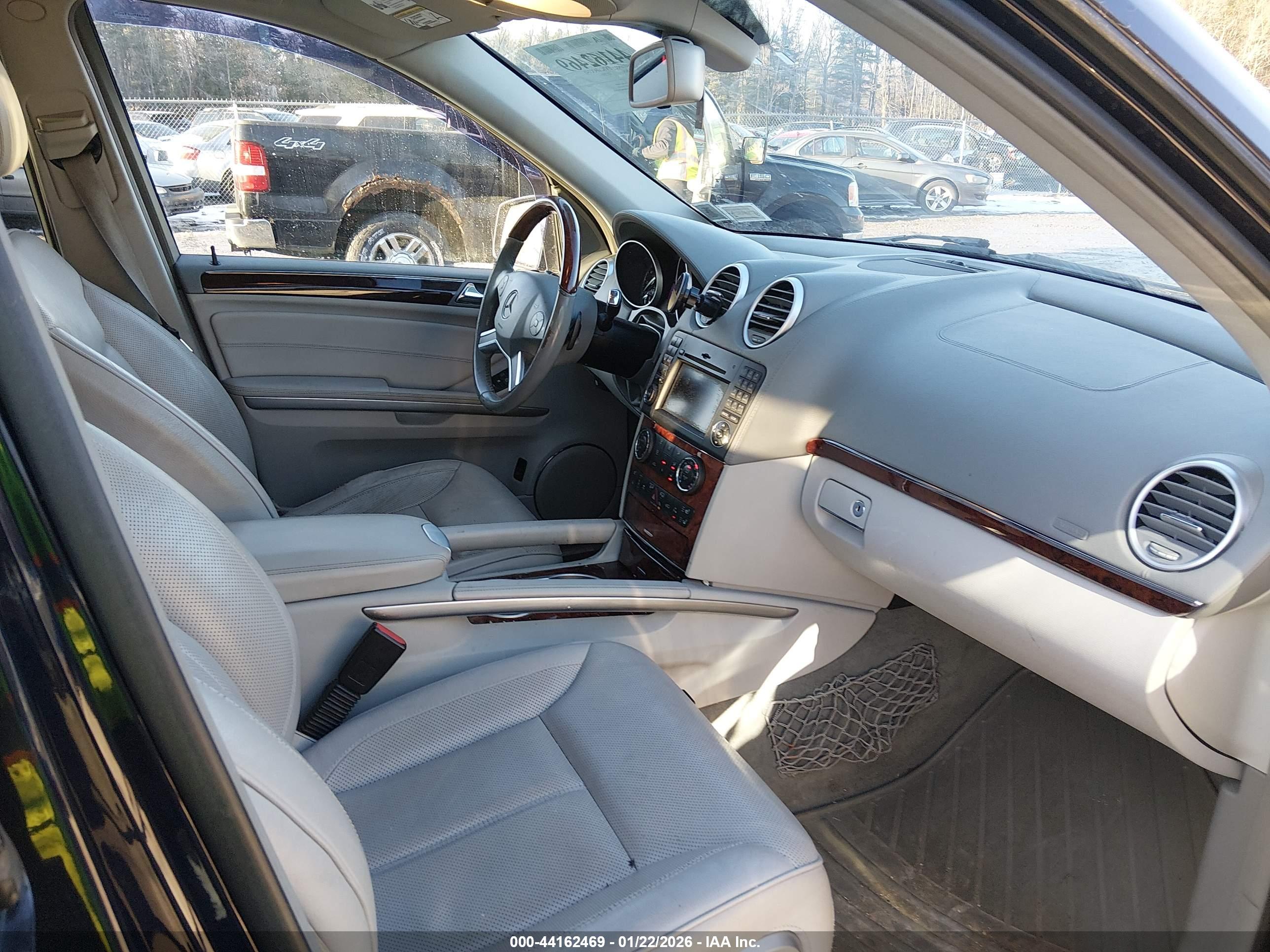 MERCEDES-BENZ GL image 5