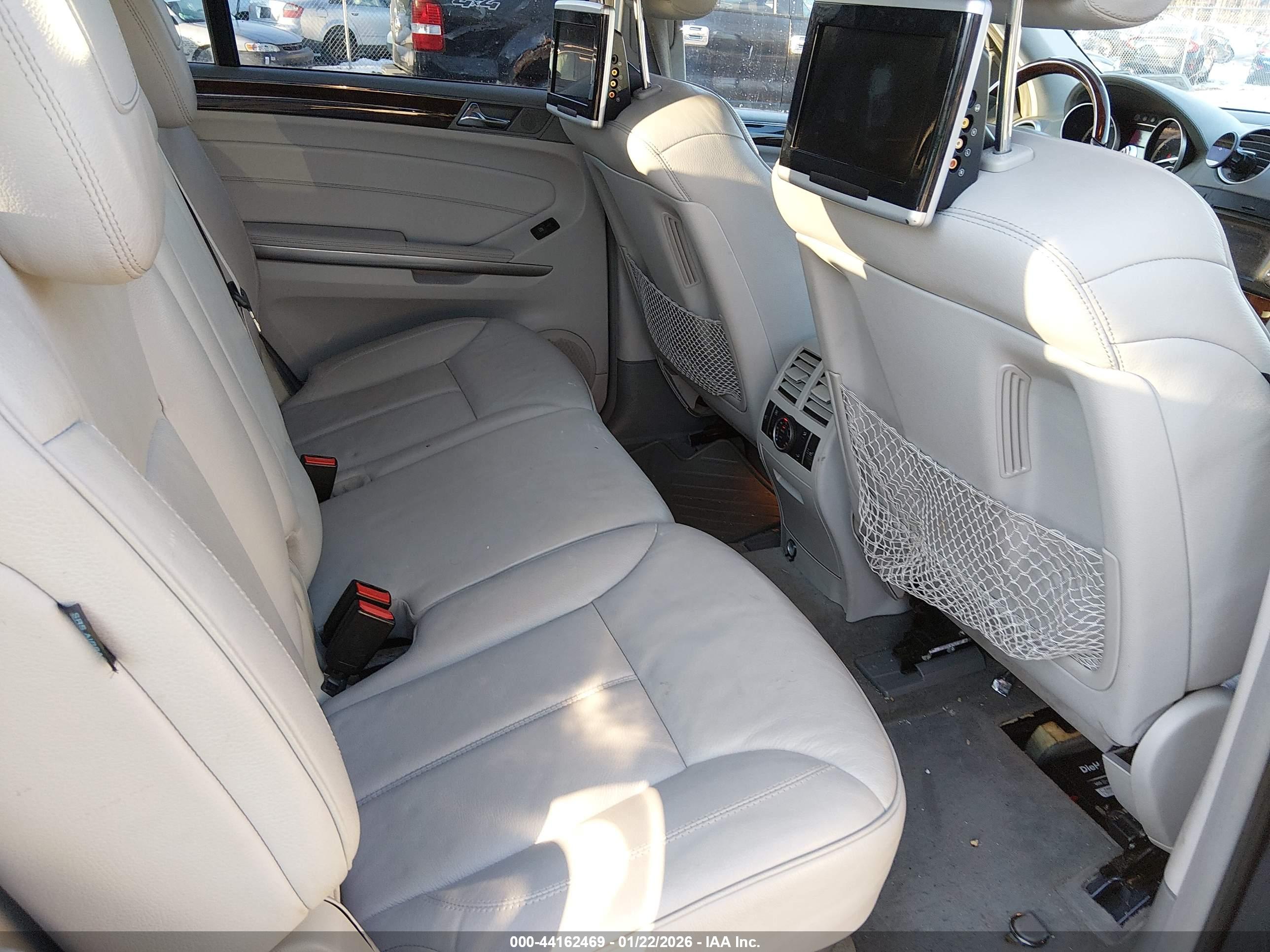 MERCEDES-BENZ GL image 8