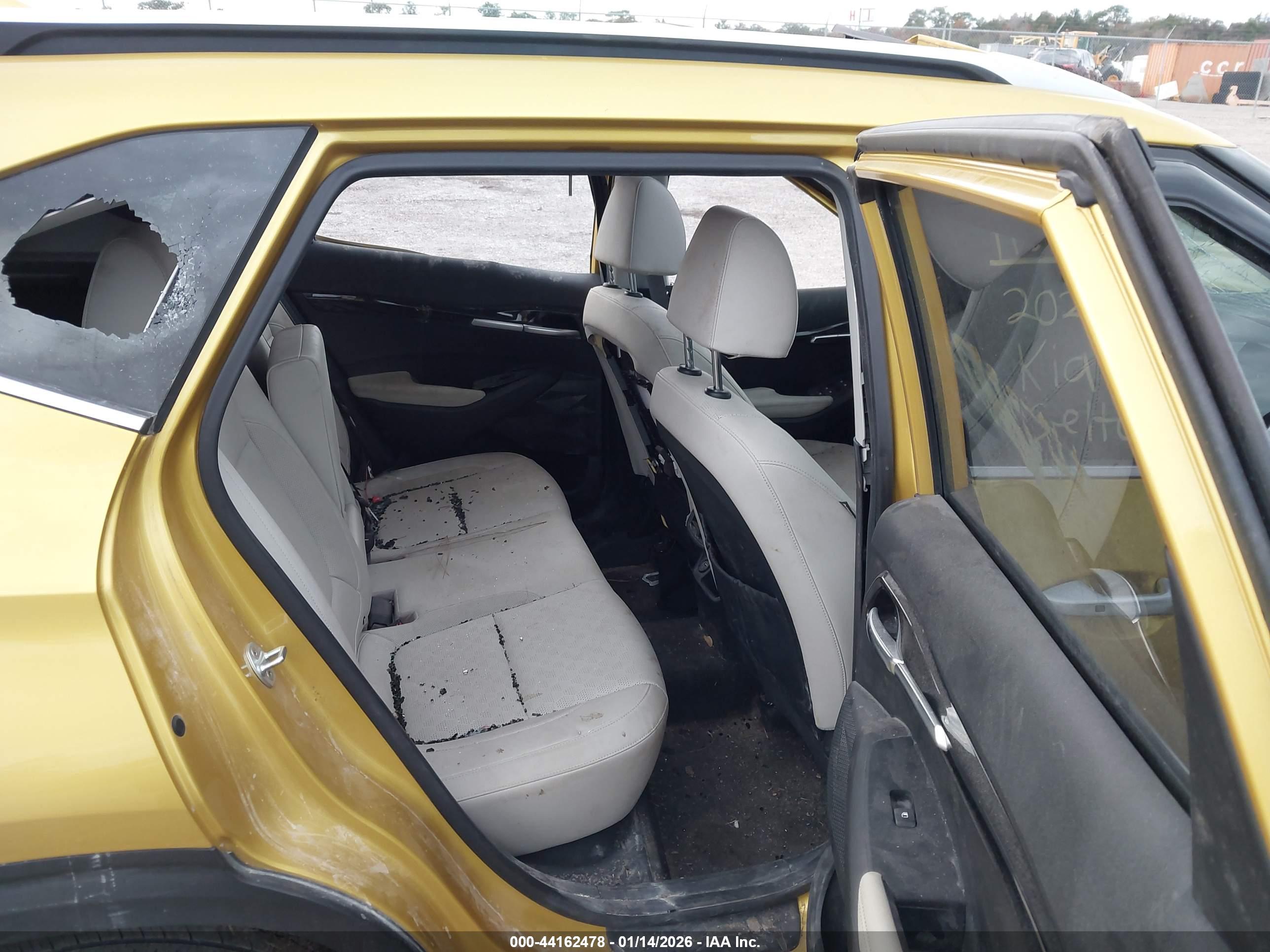 KIA SELTOS image 8