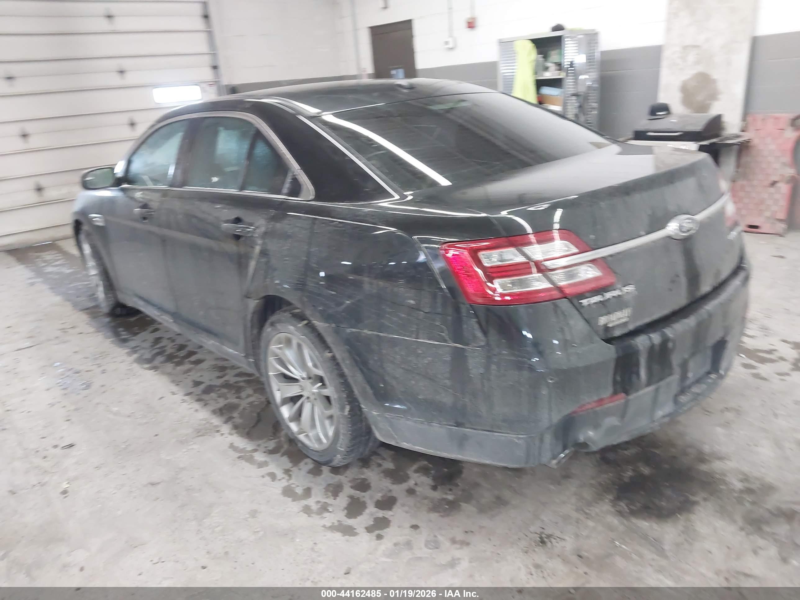 FORD TAURUS image 3