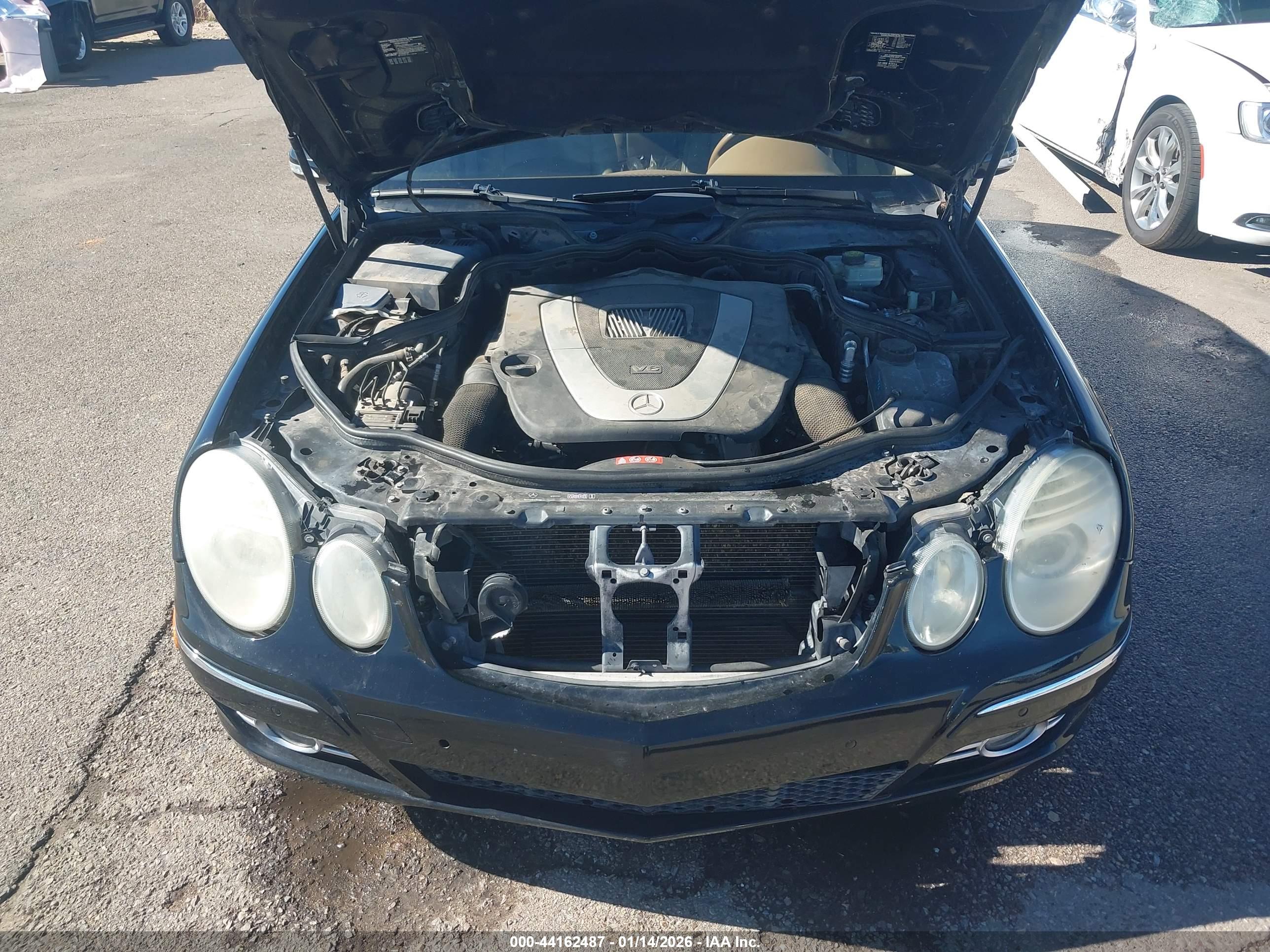 MERCEDES-BENZ E image 10