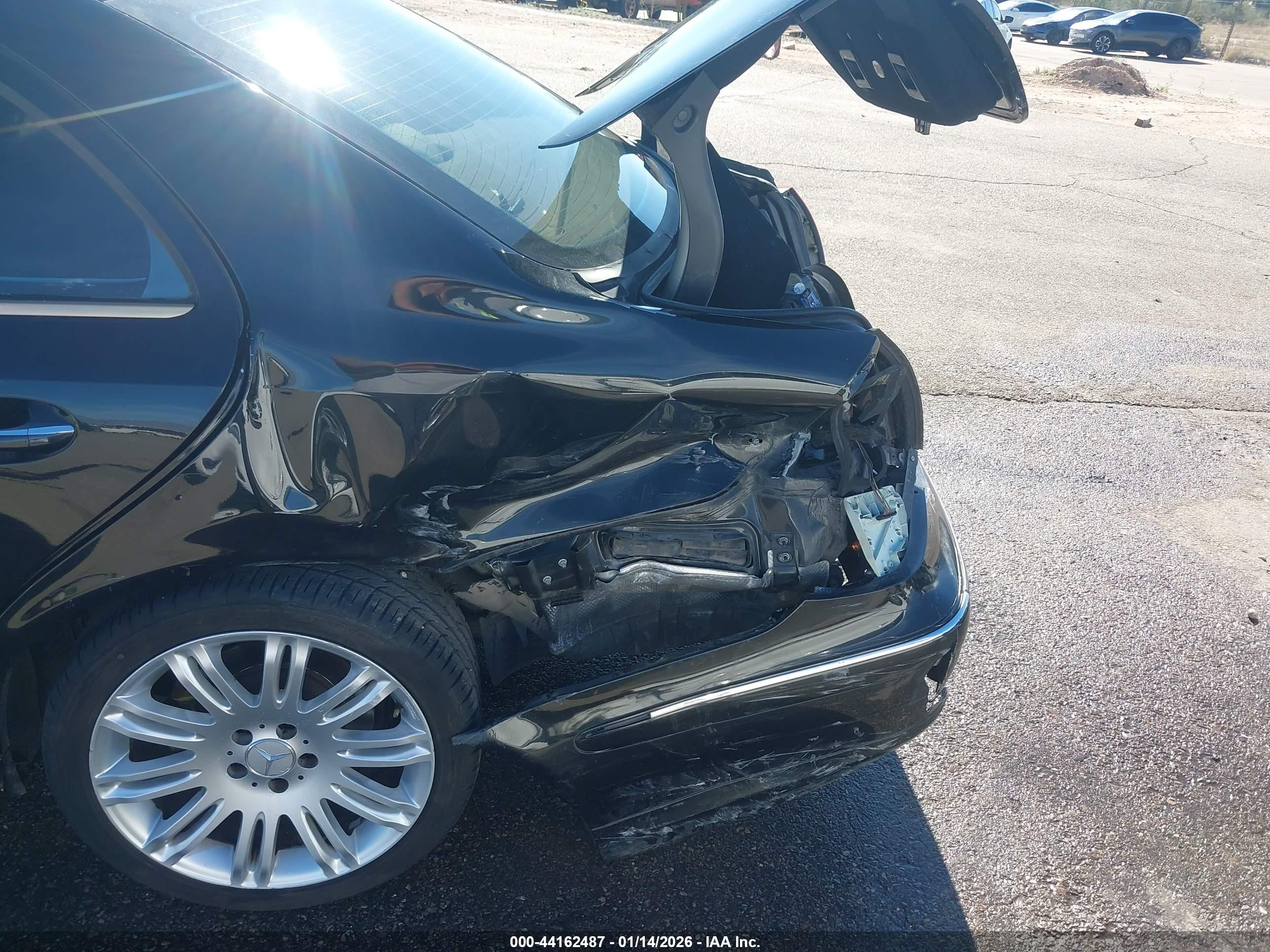 MERCEDES-BENZ E image 6