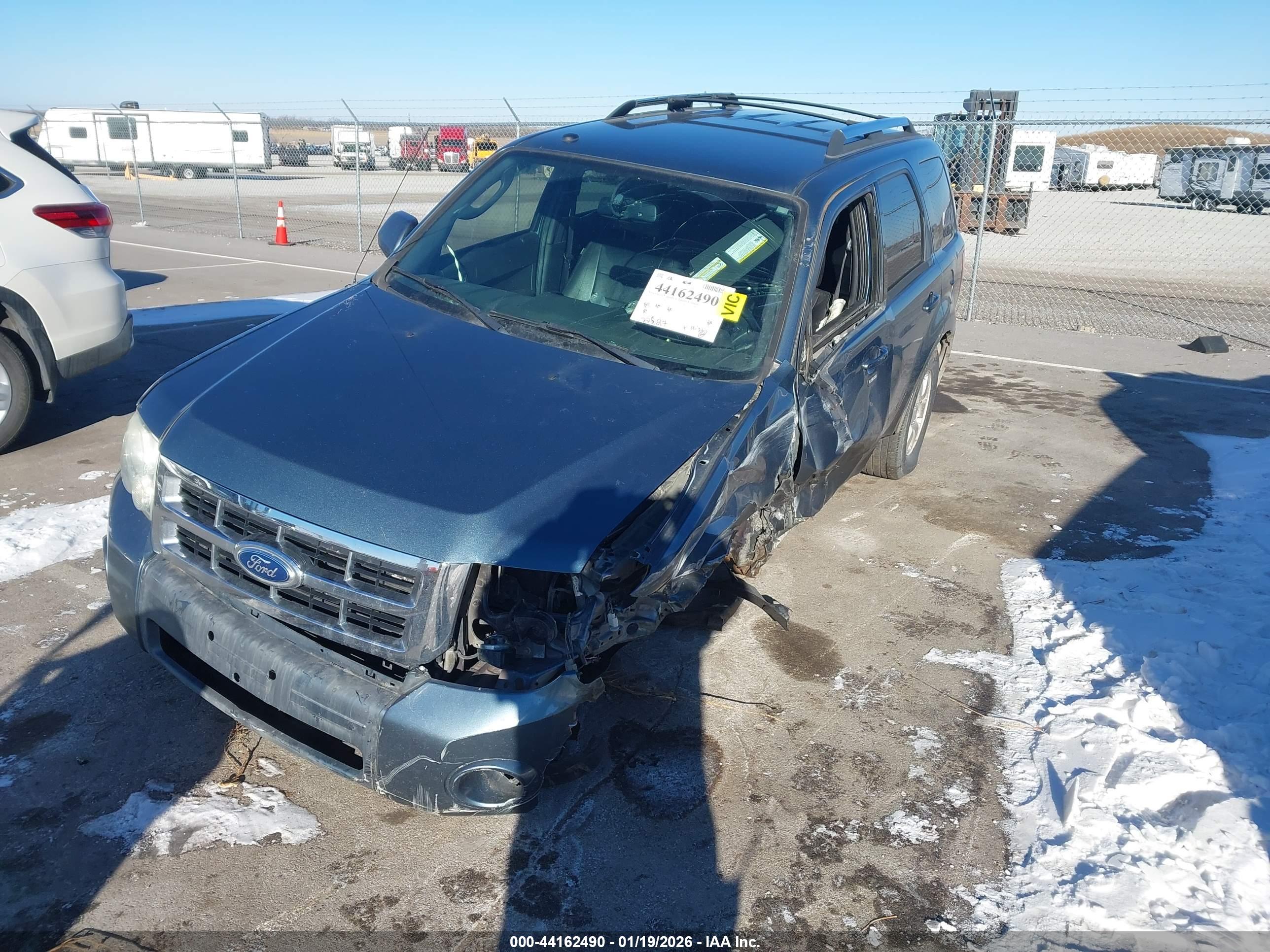 FORD ESCAPE image 2