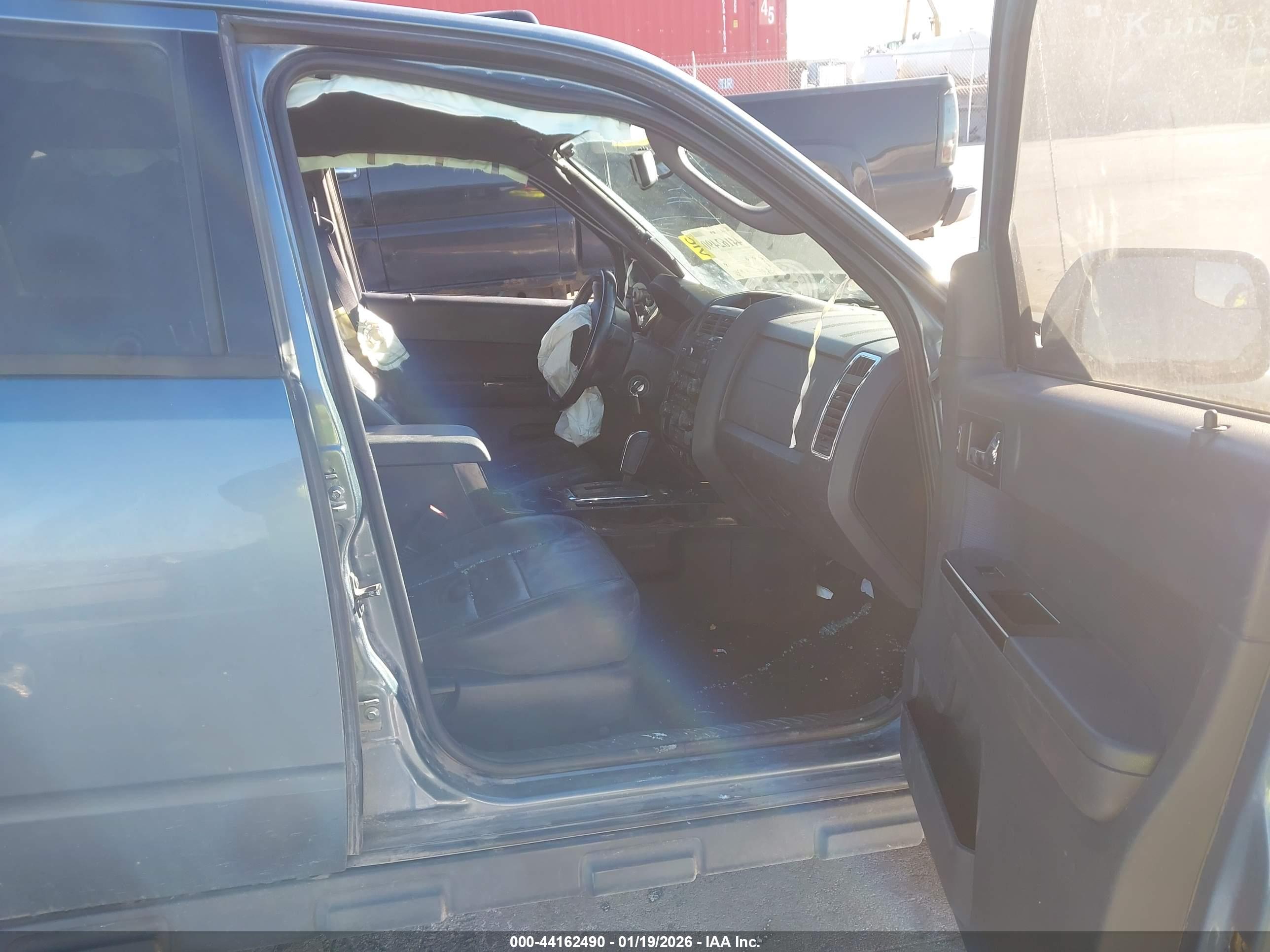 FORD ESCAPE image 5