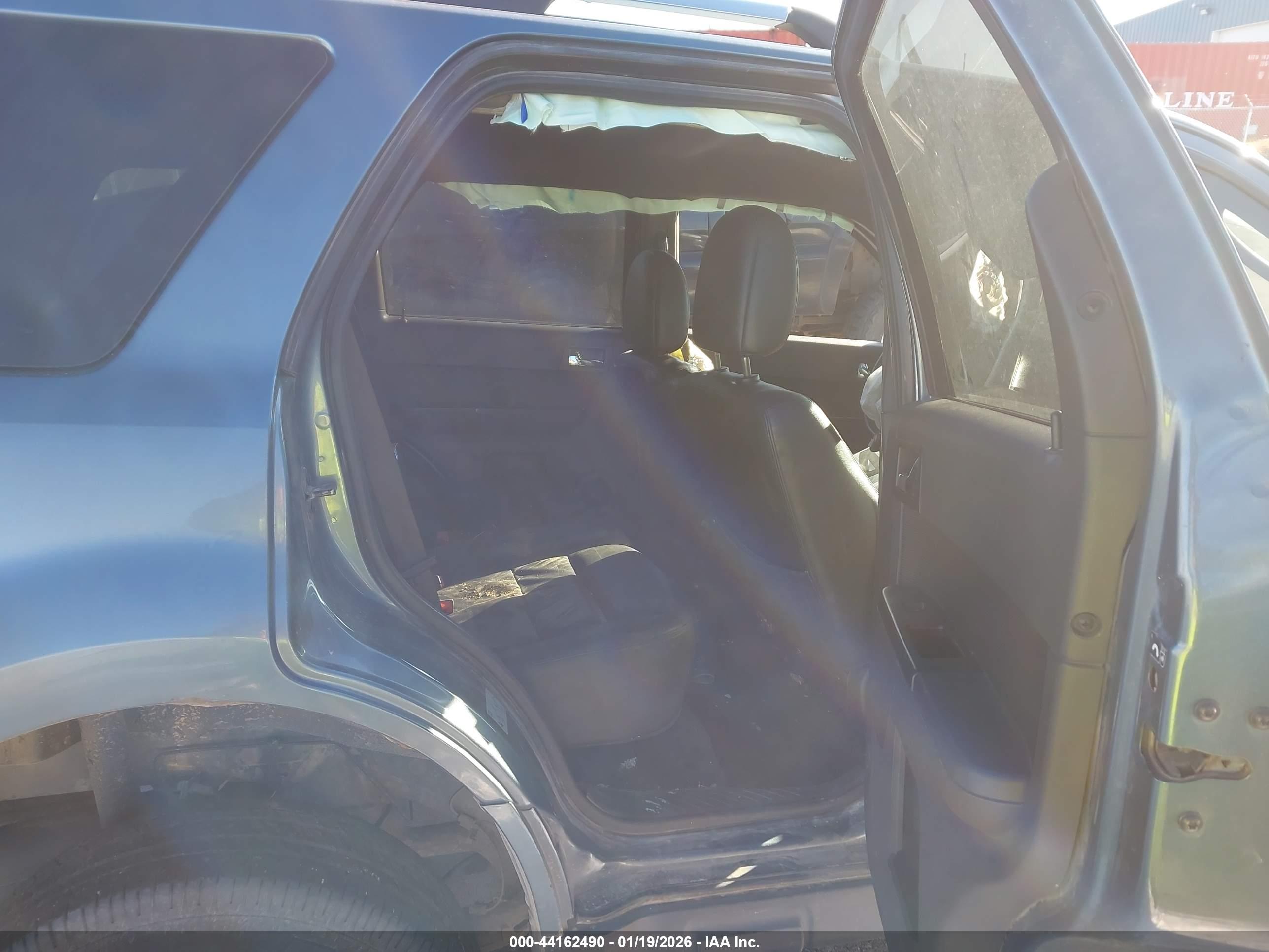FORD ESCAPE image 8