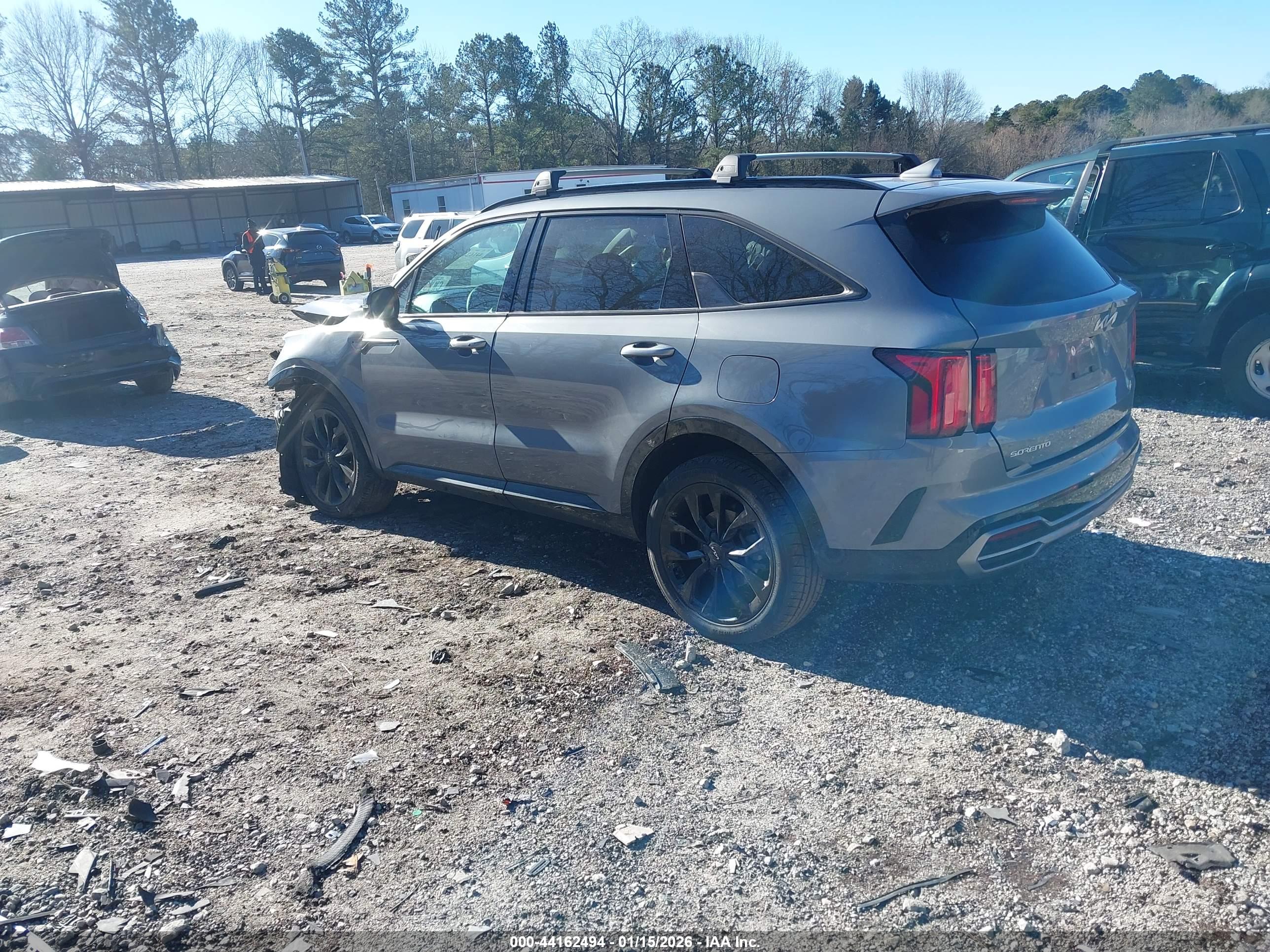 KIA SORENTO image 3