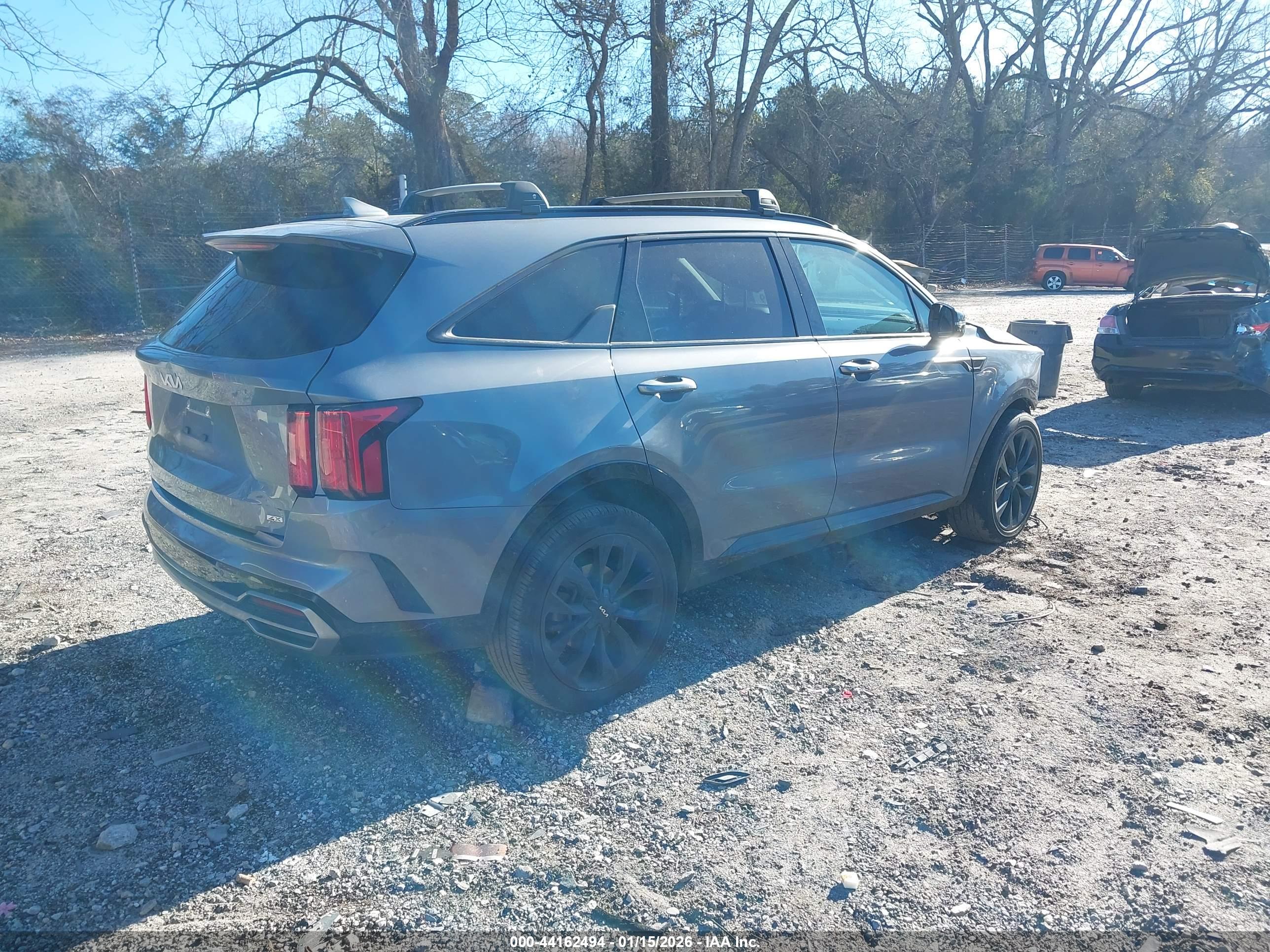 KIA SORENTO image 4