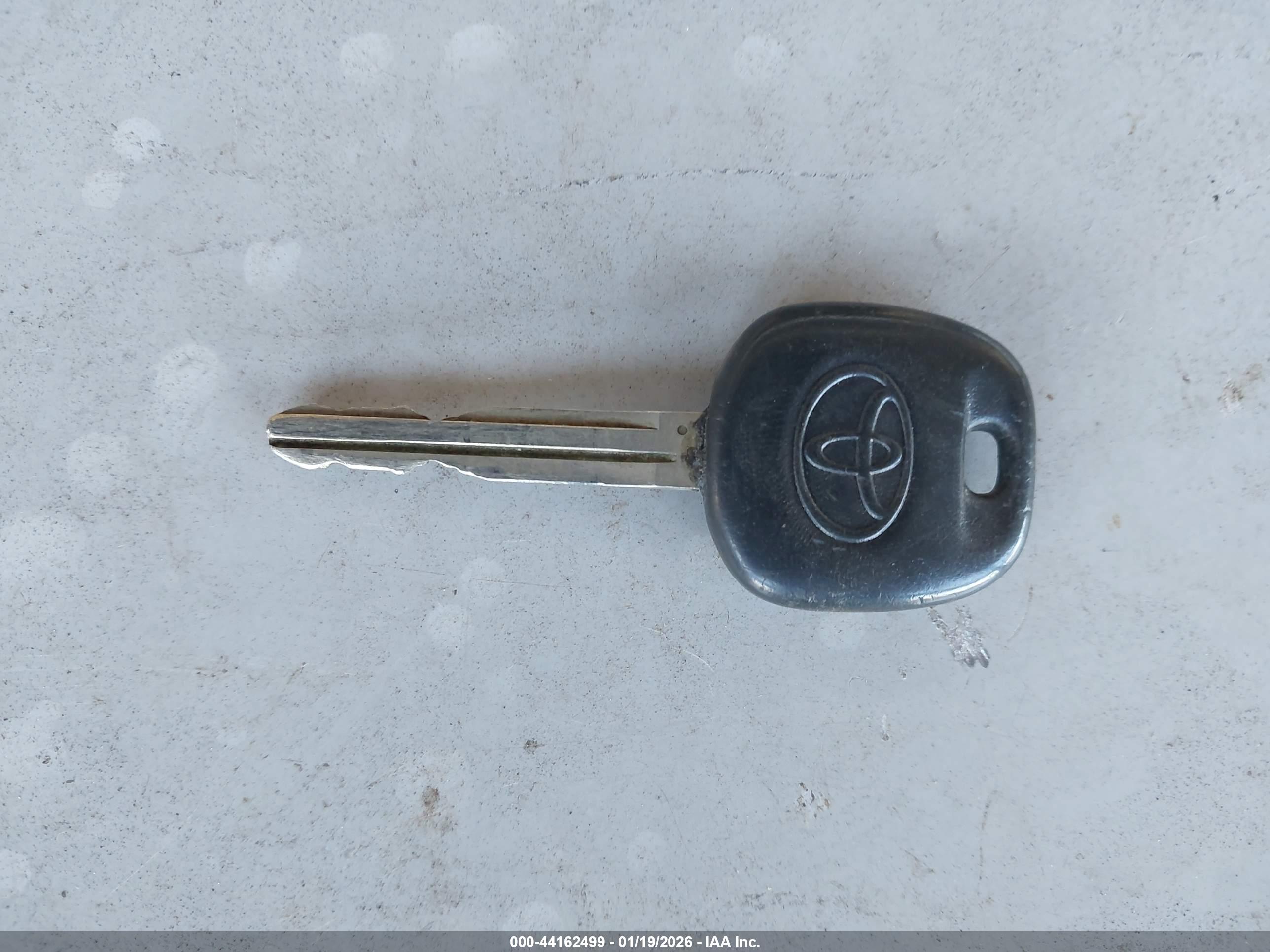 TOYOTA 4RUNNER image 11