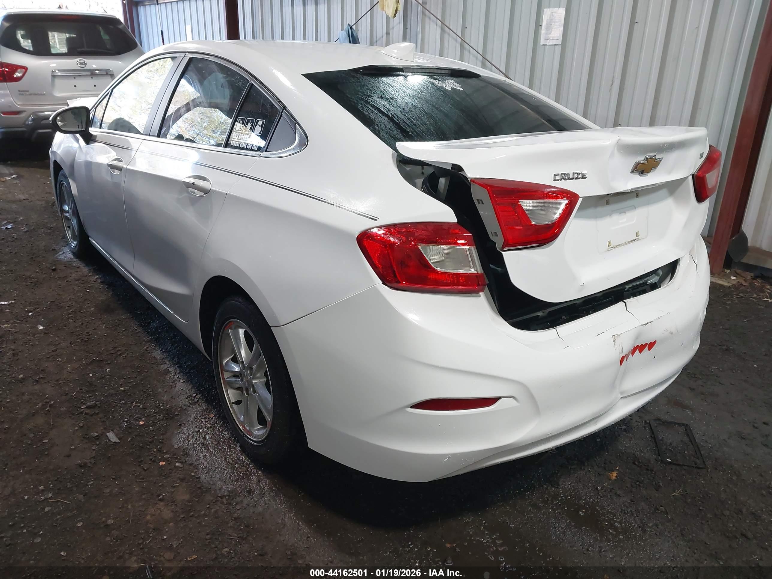 CHEVROLET CRUZE image 3