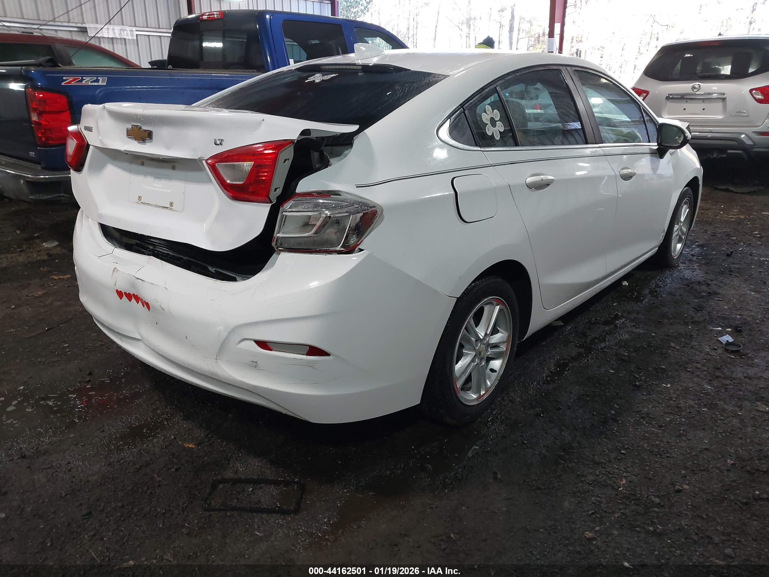 CHEVROLET CRUZE image 4