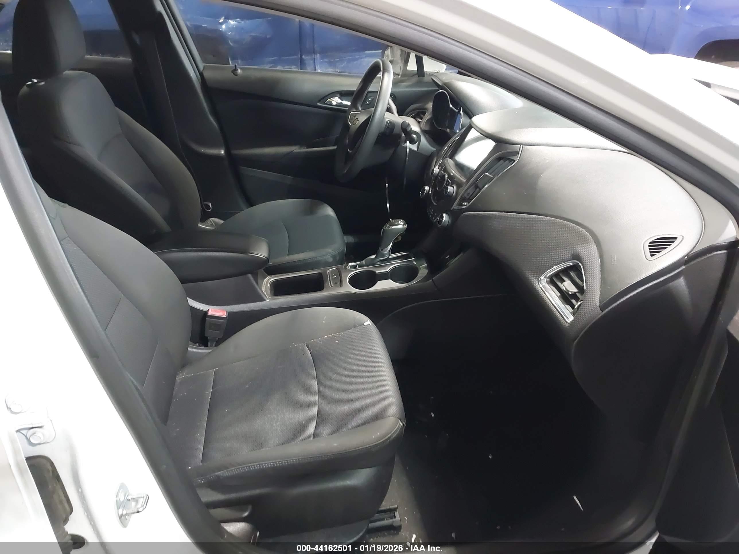 CHEVROLET CRUZE image 5