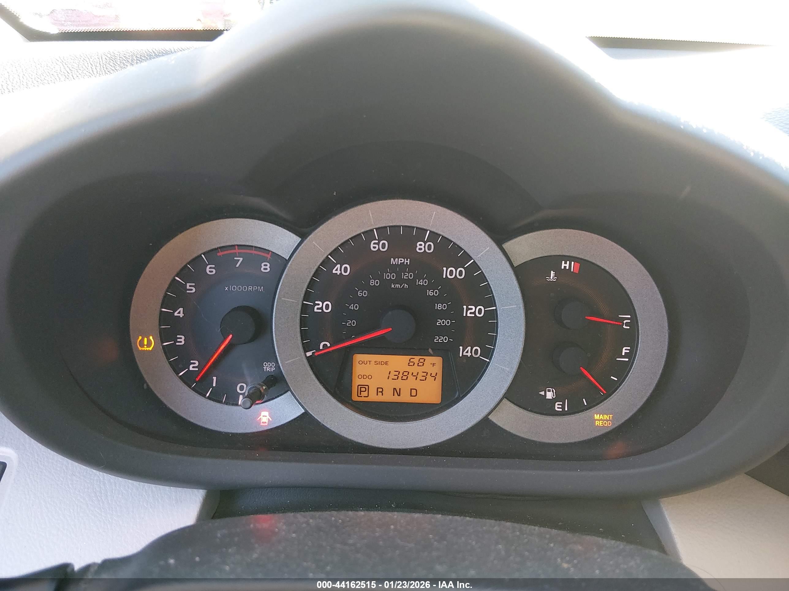 TOYOTA RAV4 image 7