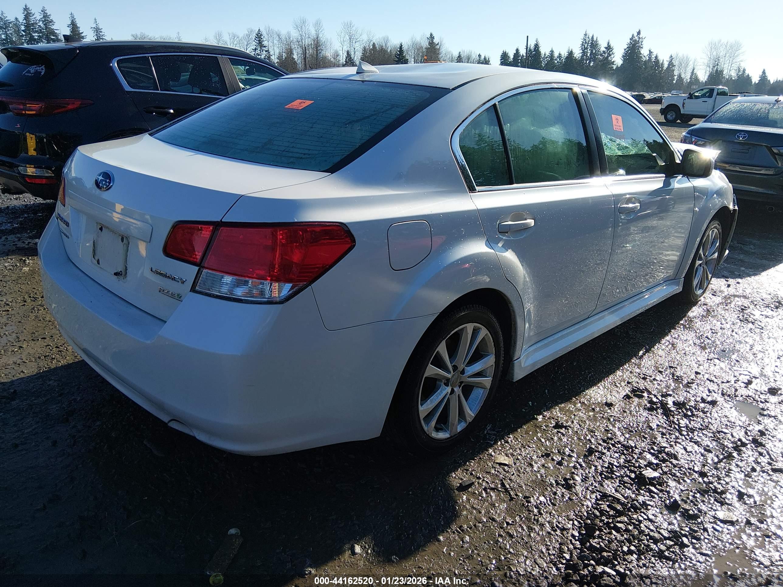 SUBARU LEGACY image 4