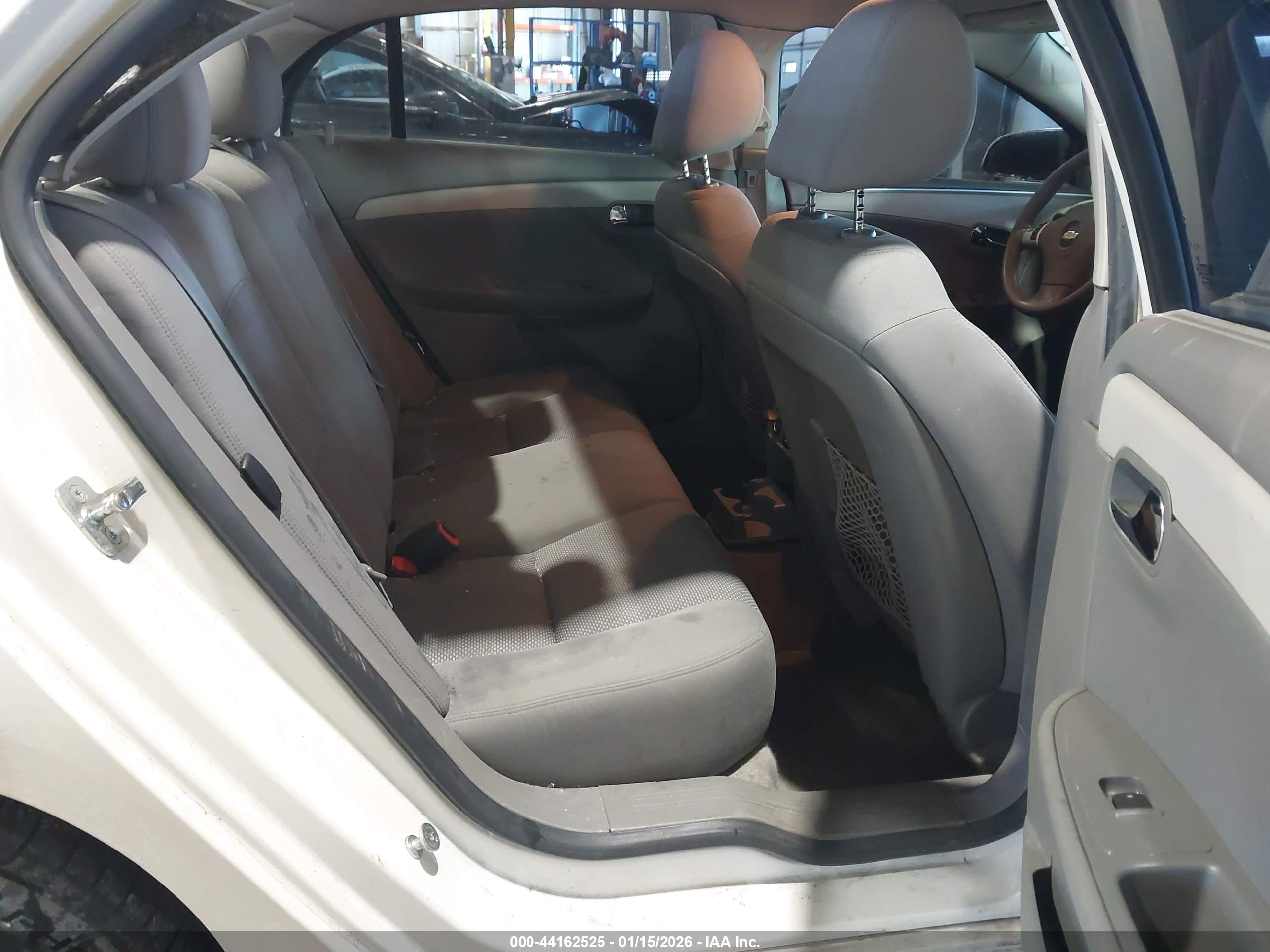CHEVROLET MALIBU image 8