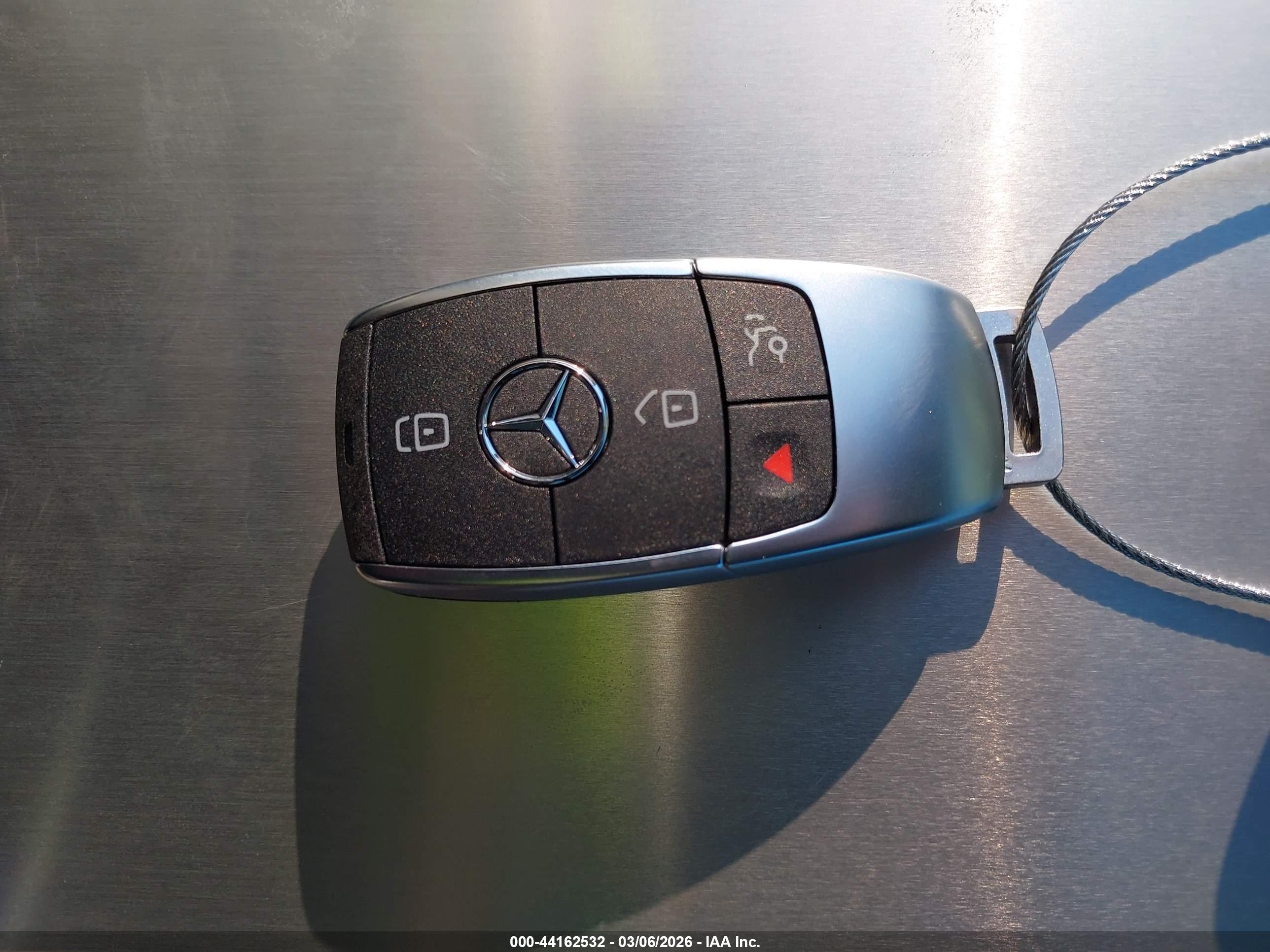 MERCEDES-BENZ C image 11