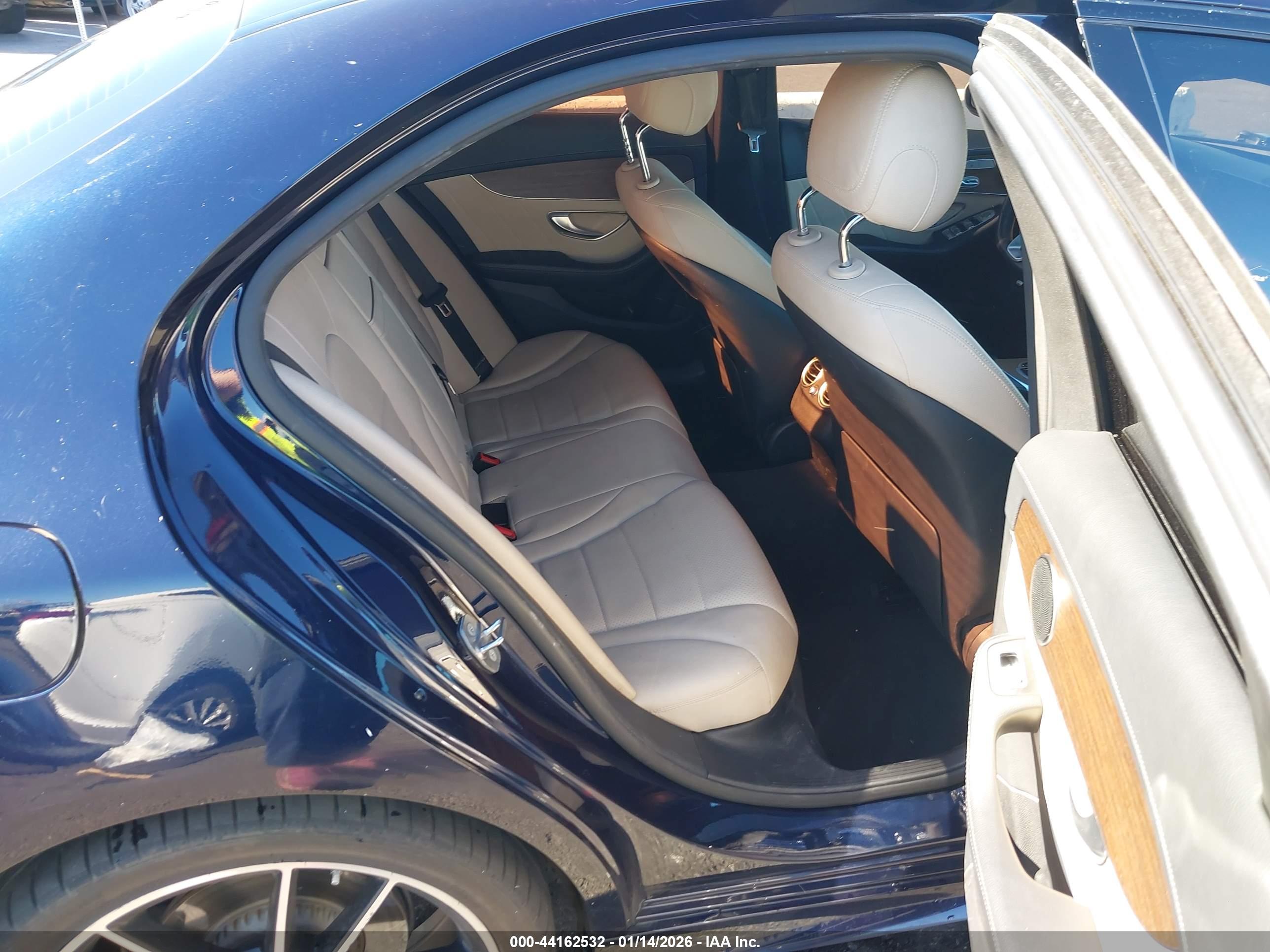 MERCEDES-BENZ C image 8