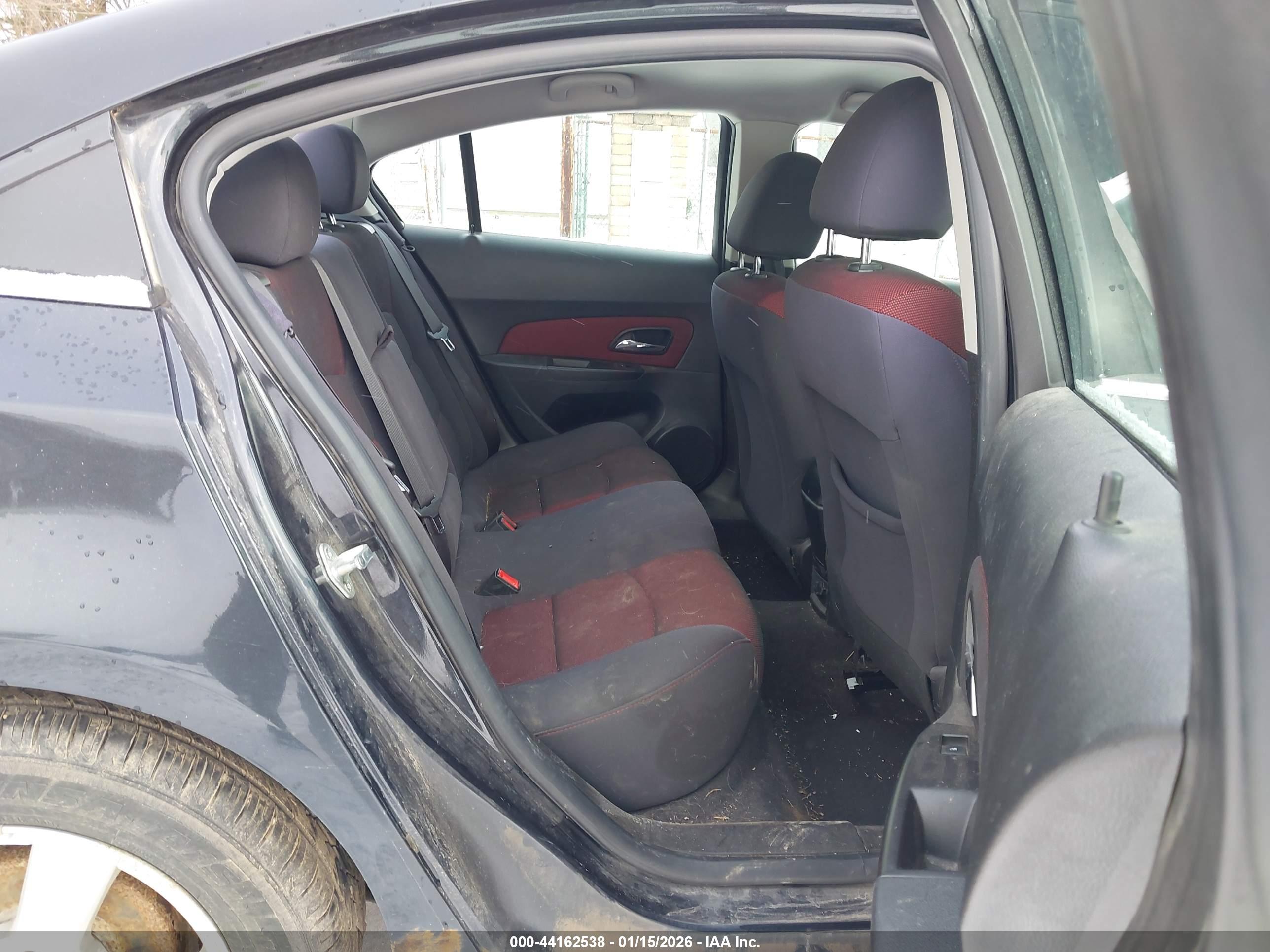 CHEVROLET CRUZE image 8