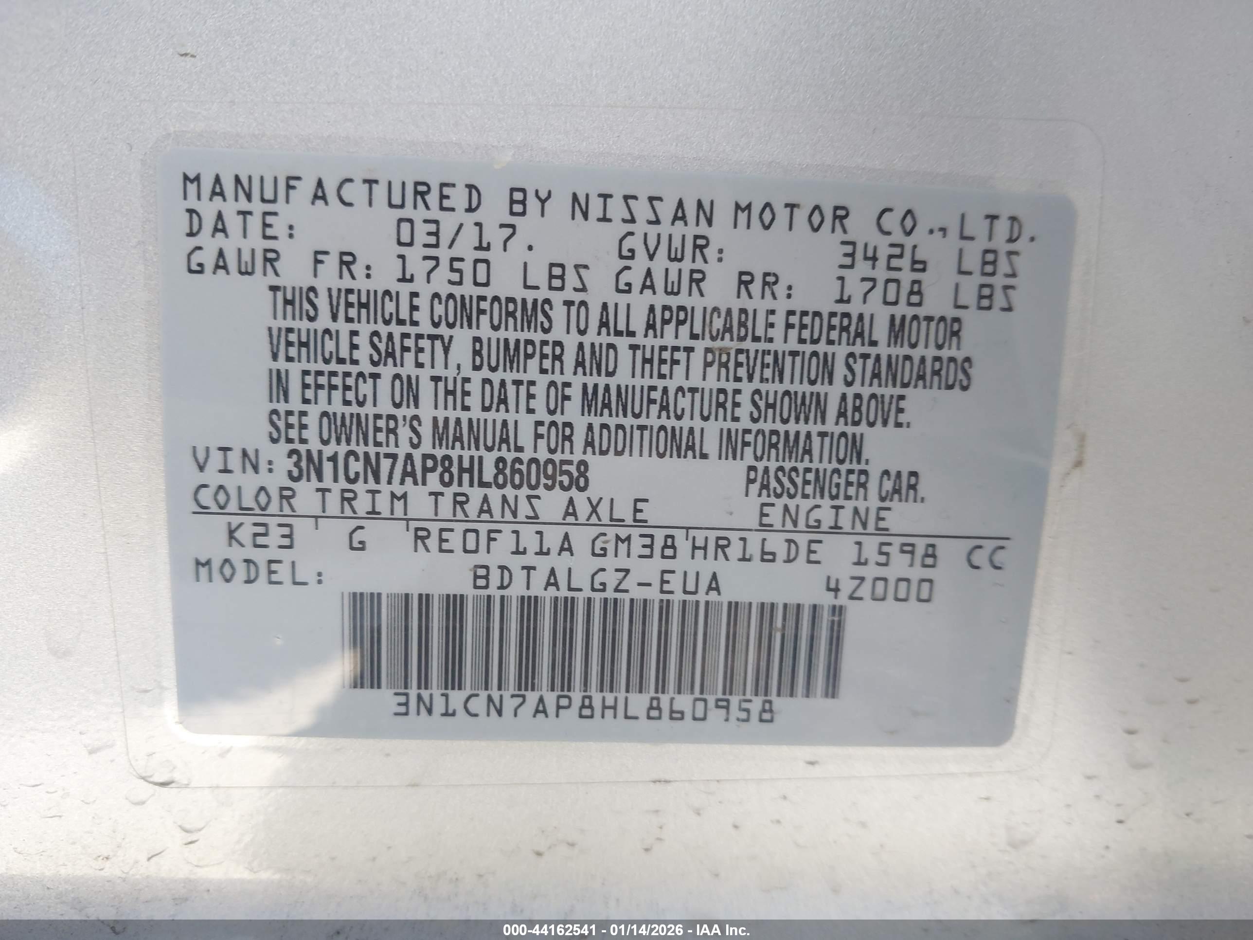 NISSAN VERSA image 9