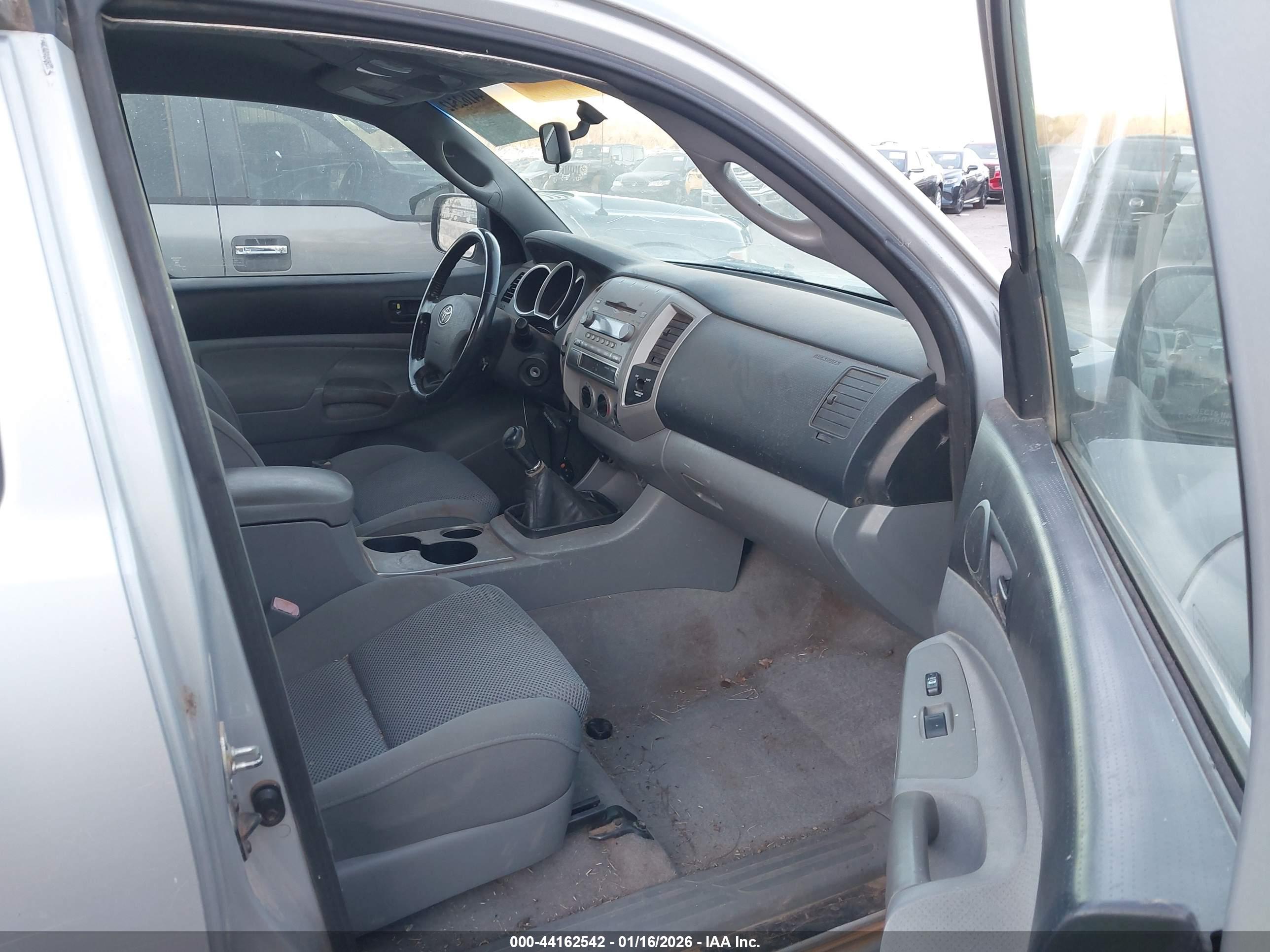 TOYOTA TACOMA image 5