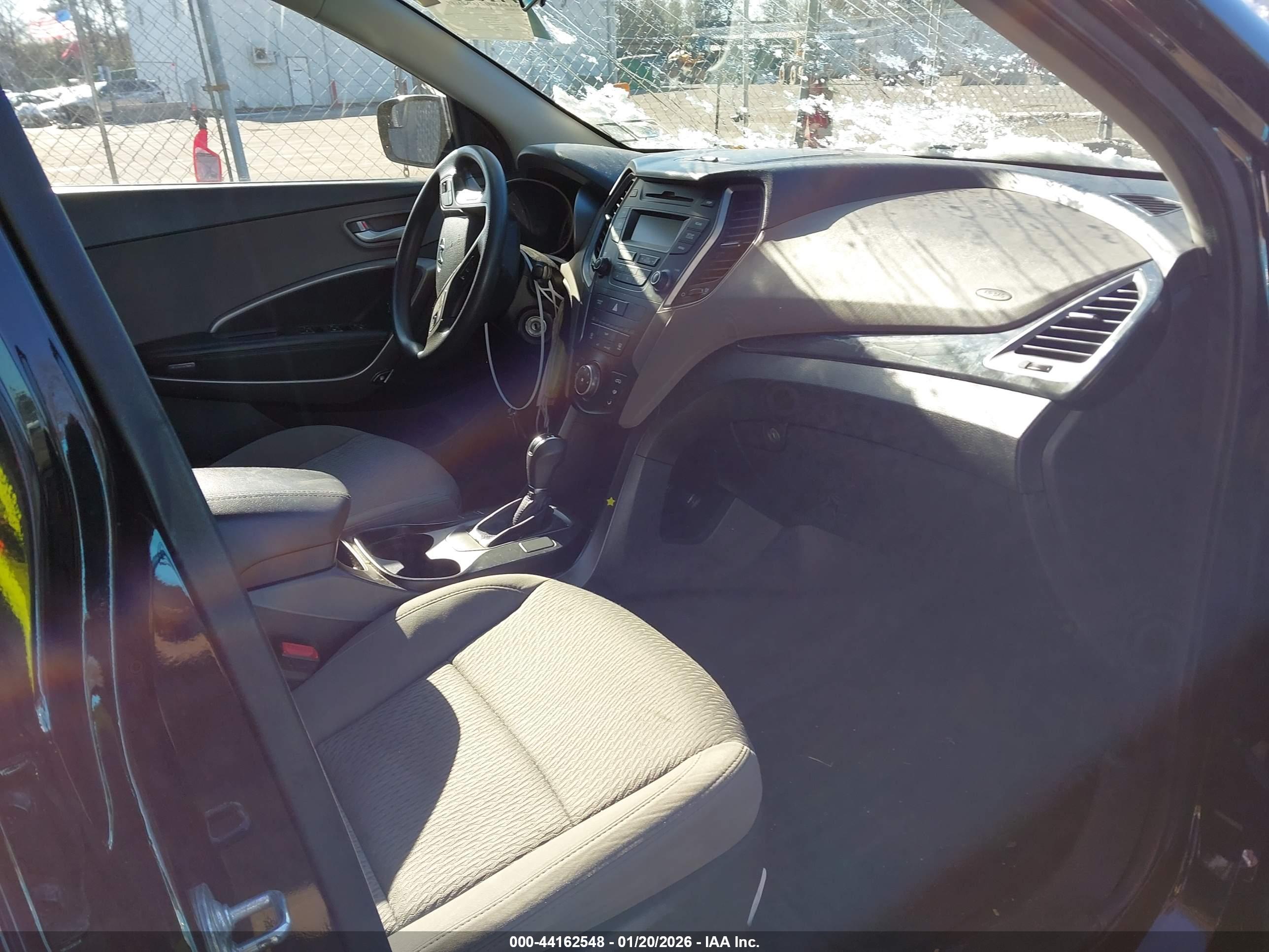 HYUNDAI SANTA image 5