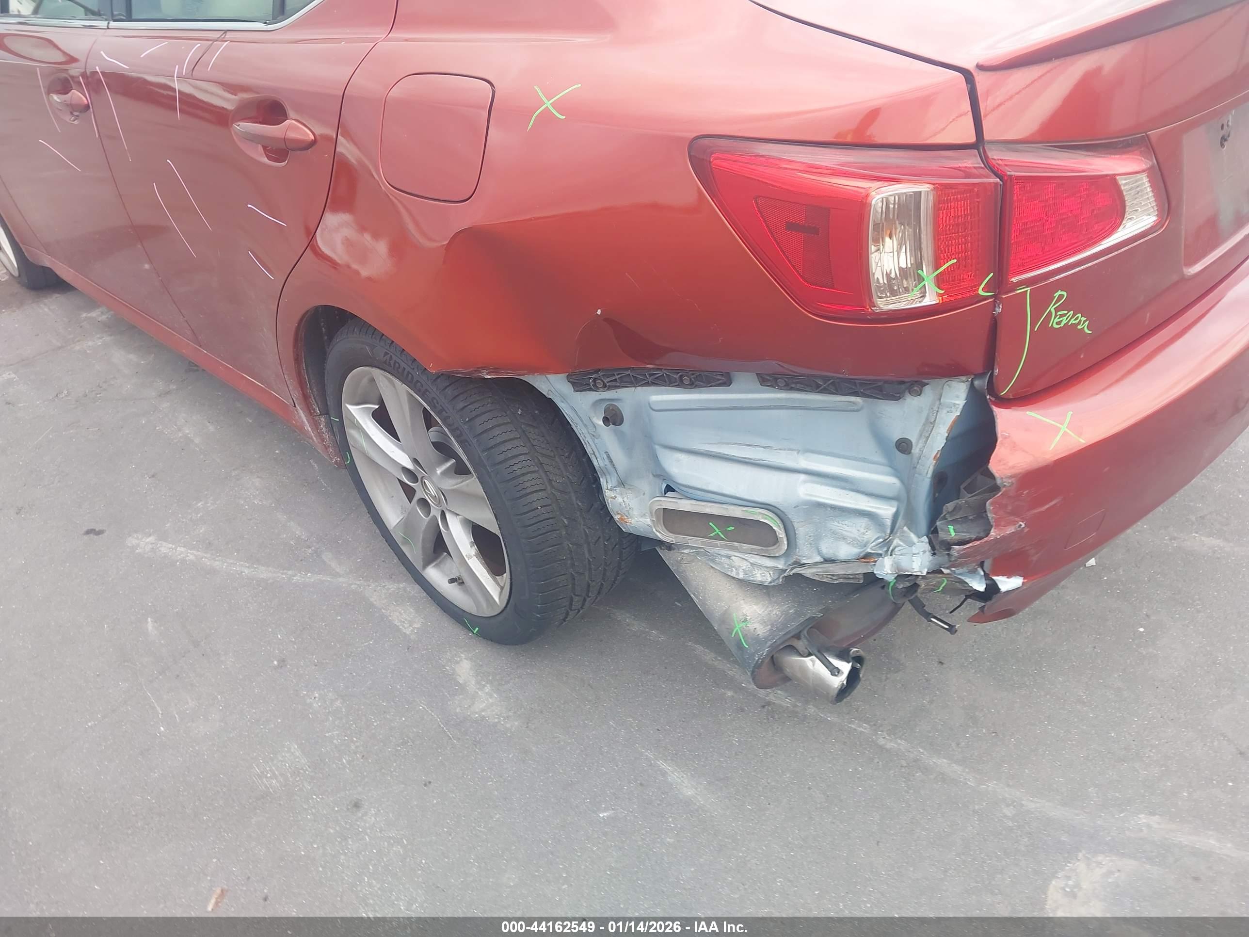 LEXUS IS image 6