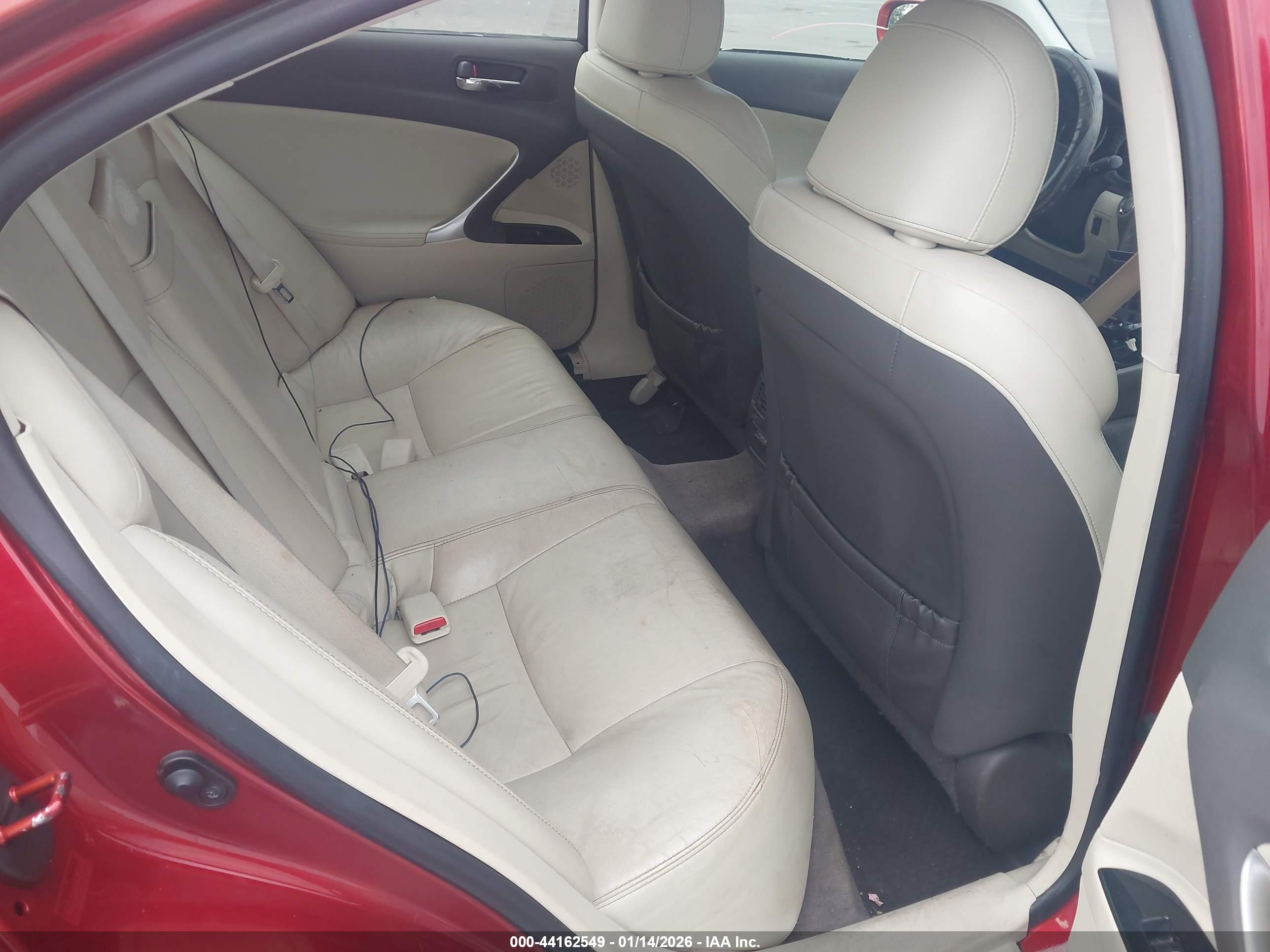 LEXUS IS image 8