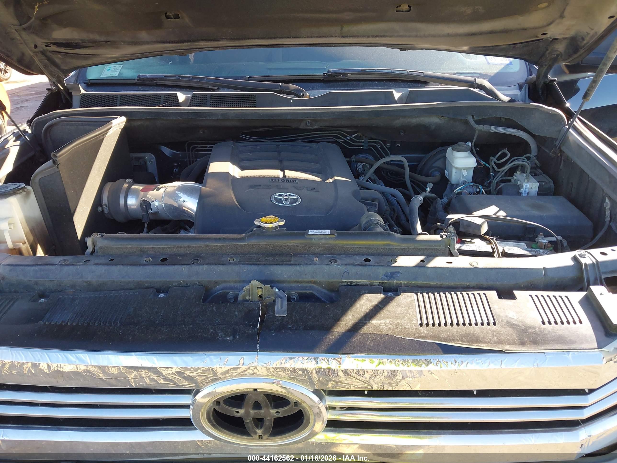 TOYOTA TUNDRA image 10